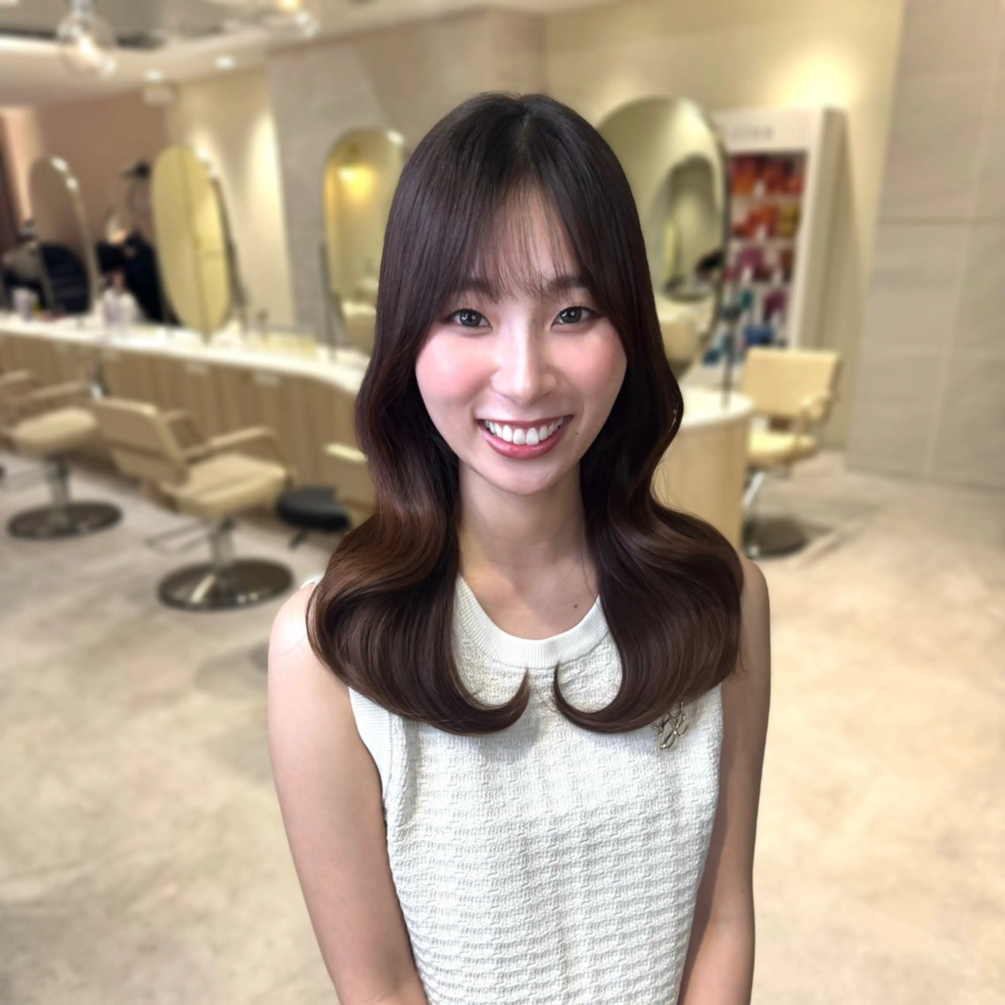 セミロング カット ヘアカラー 1日1名様限定 予約可能のヘアスタイル