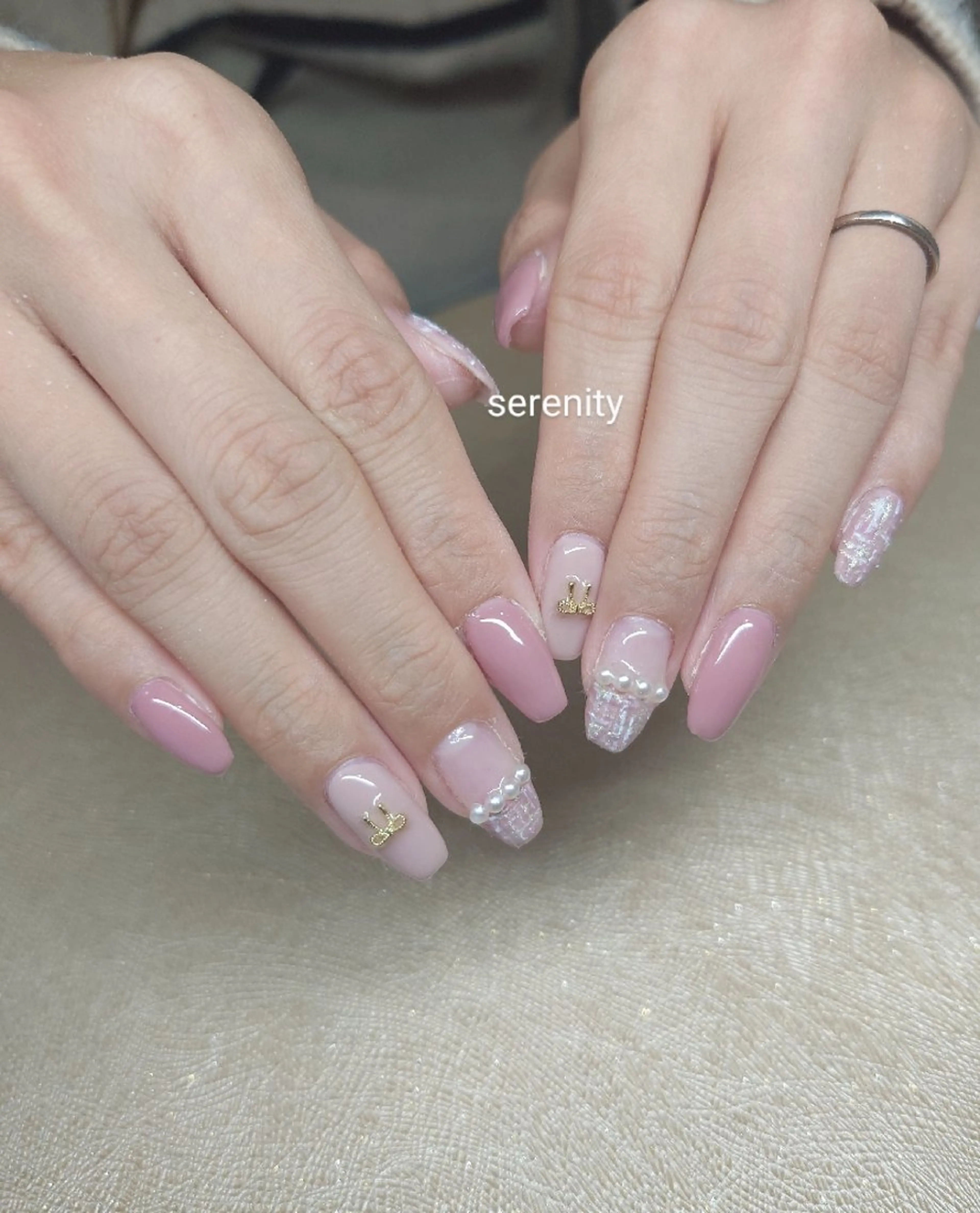 ネイル ピンク リボン ツイードネイル ハンドネイル nail  serenityのネイルデザイン