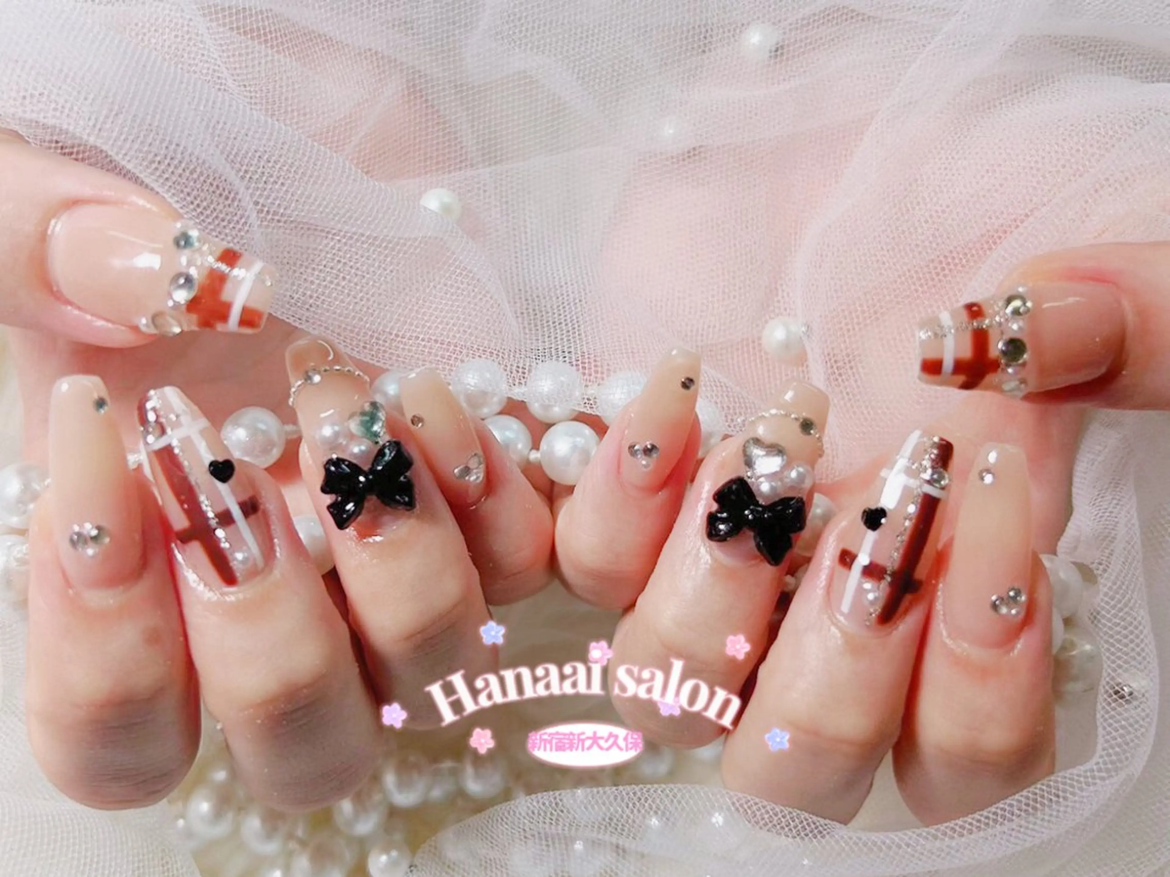 セミロング ハンドネイル Hanaai Salon新宿店のネイルデザイン