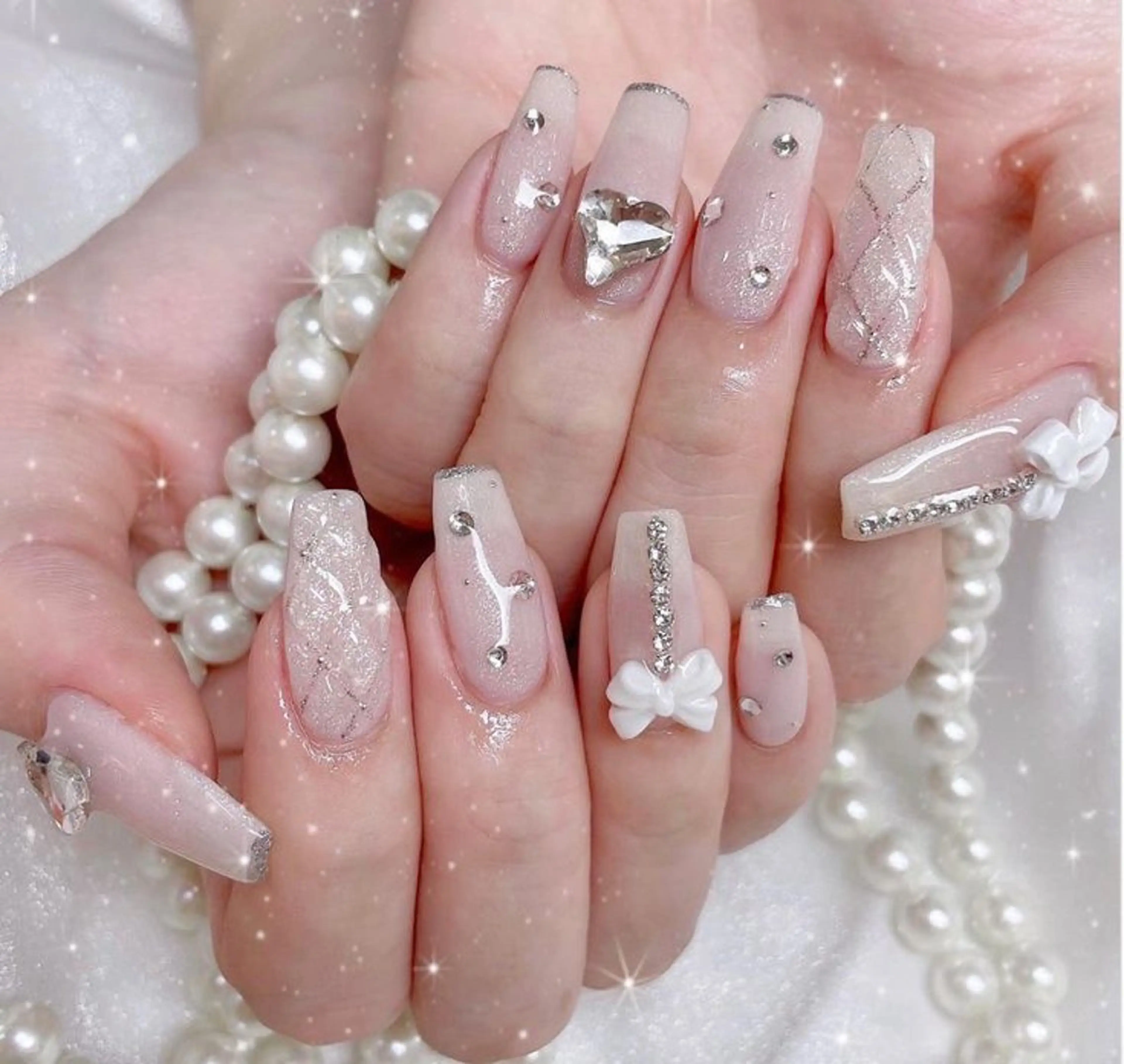 ネイル マグネットネイル ピンク ネイルチップ 冬ネイル Lee Nailsのネイルデザイン