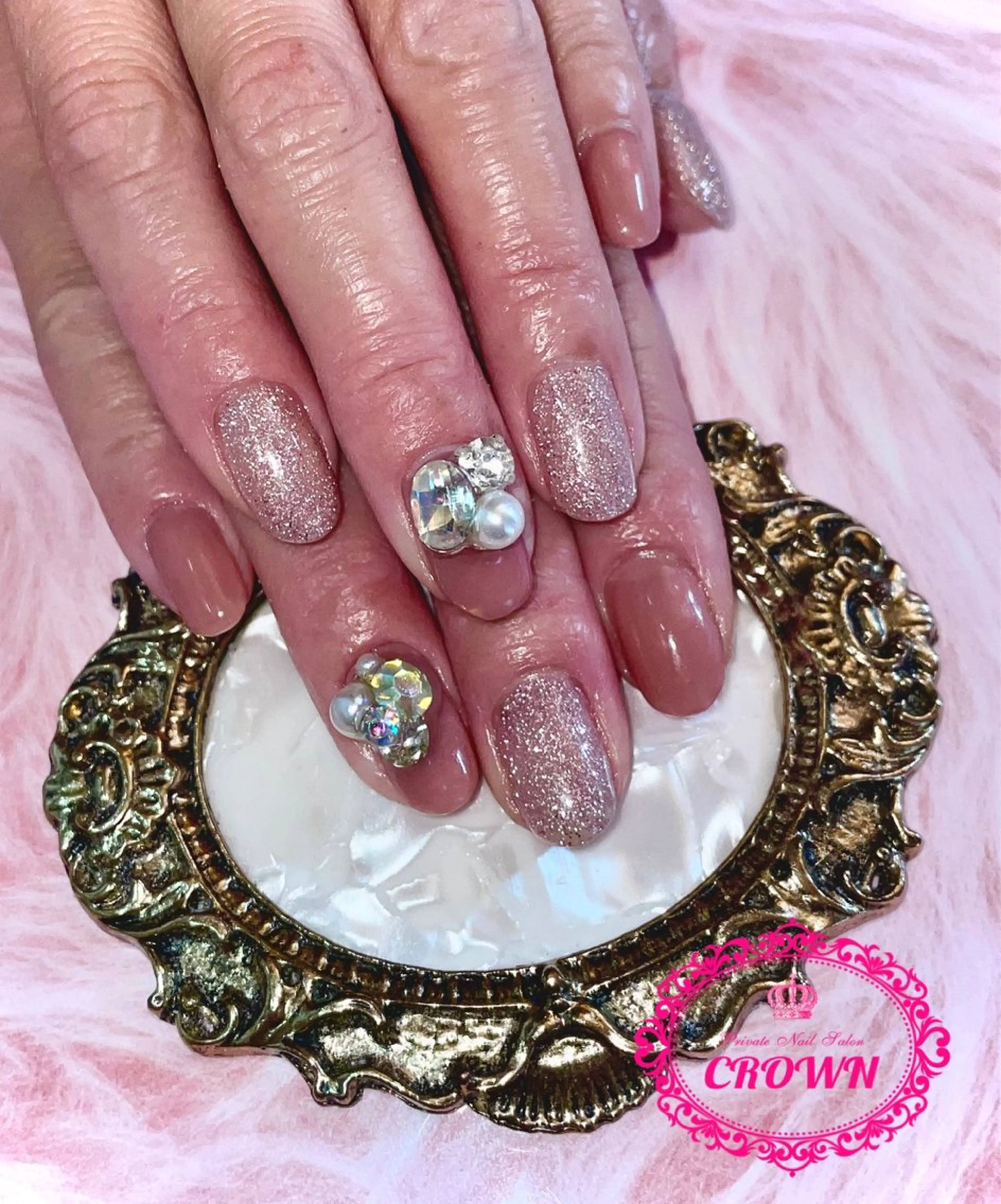ネイル CROWN プライベートサロンのネイルデザイン