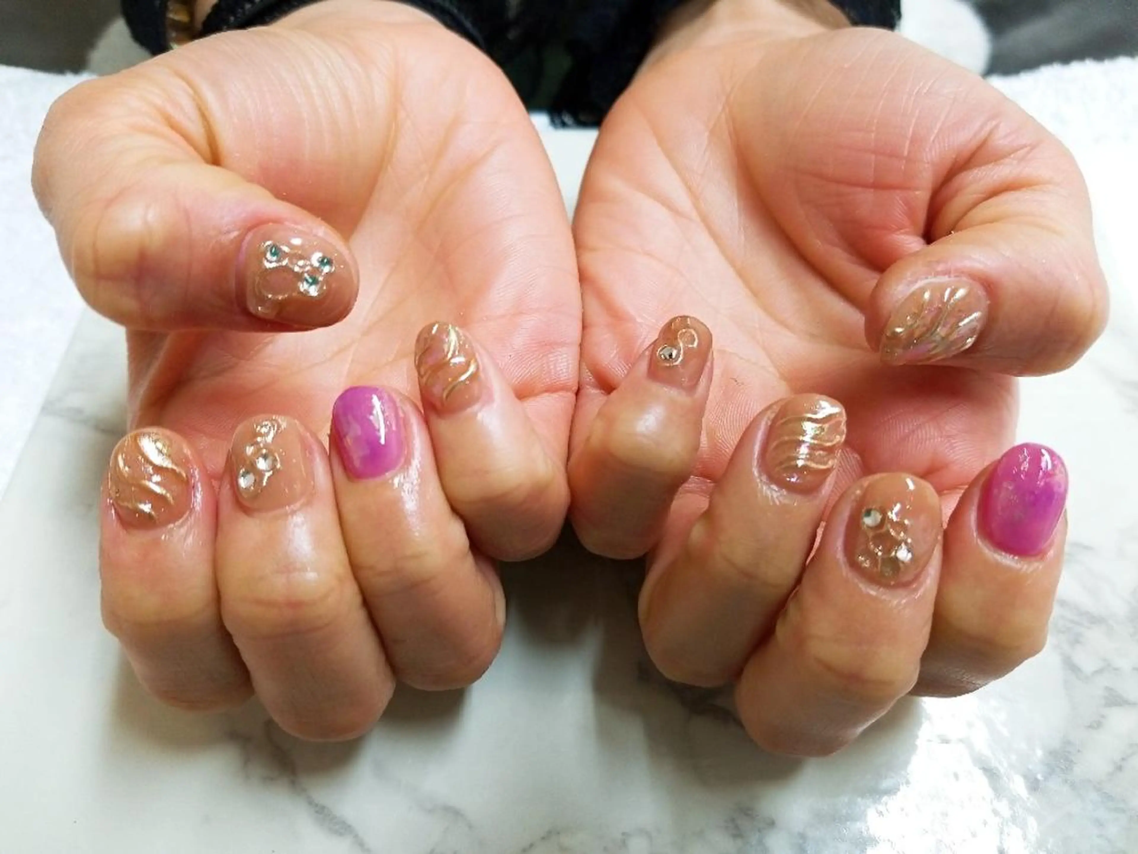 ネイル 河野ちえ (雑誌掲載サロン)のネイルデザイン