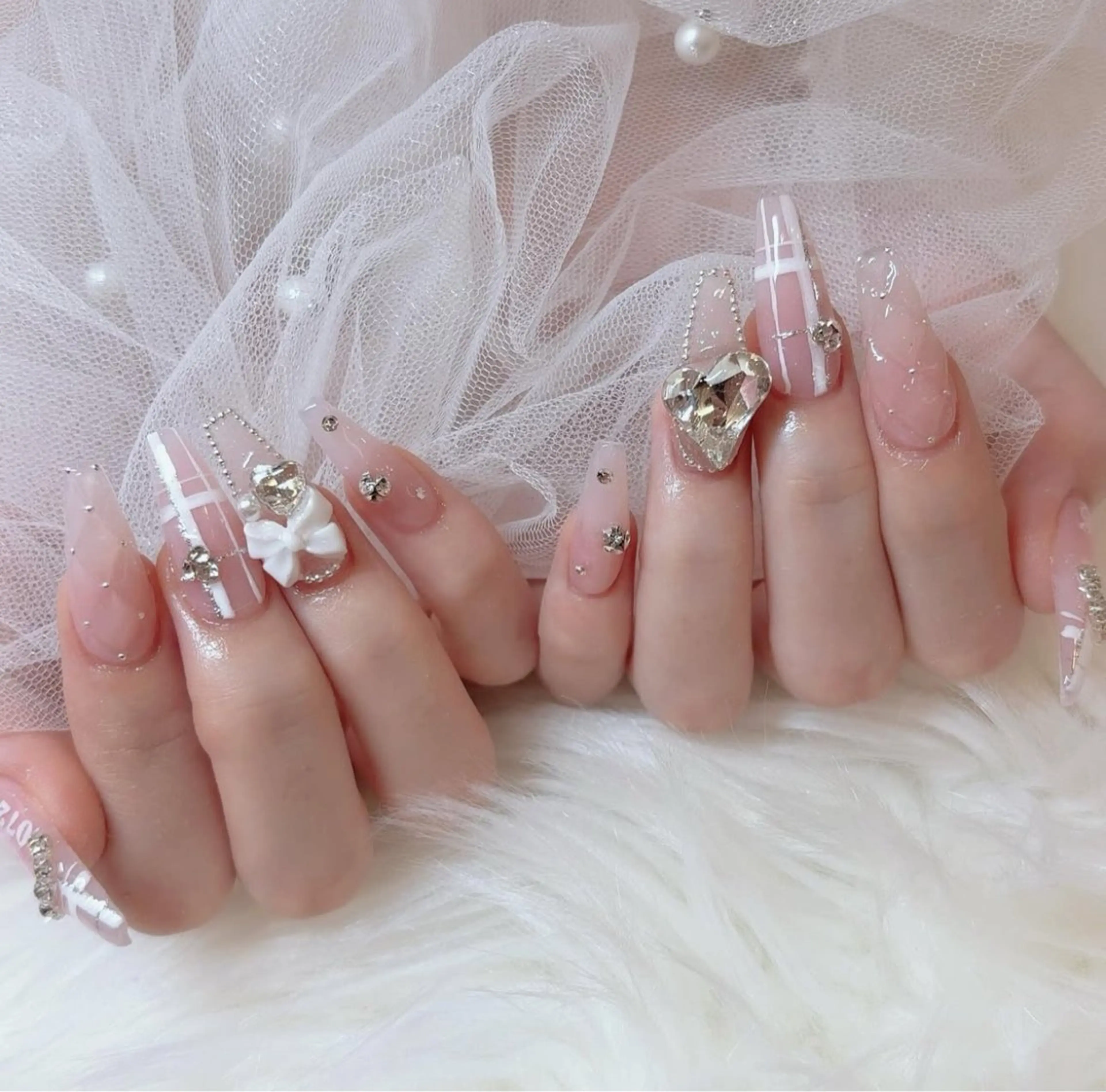 ネイル アートネイル フラワーネイル フレンチネイル ジェルネイル グラデーション ハンドネイル Ryu Nail NekoChanのネイルデザイン