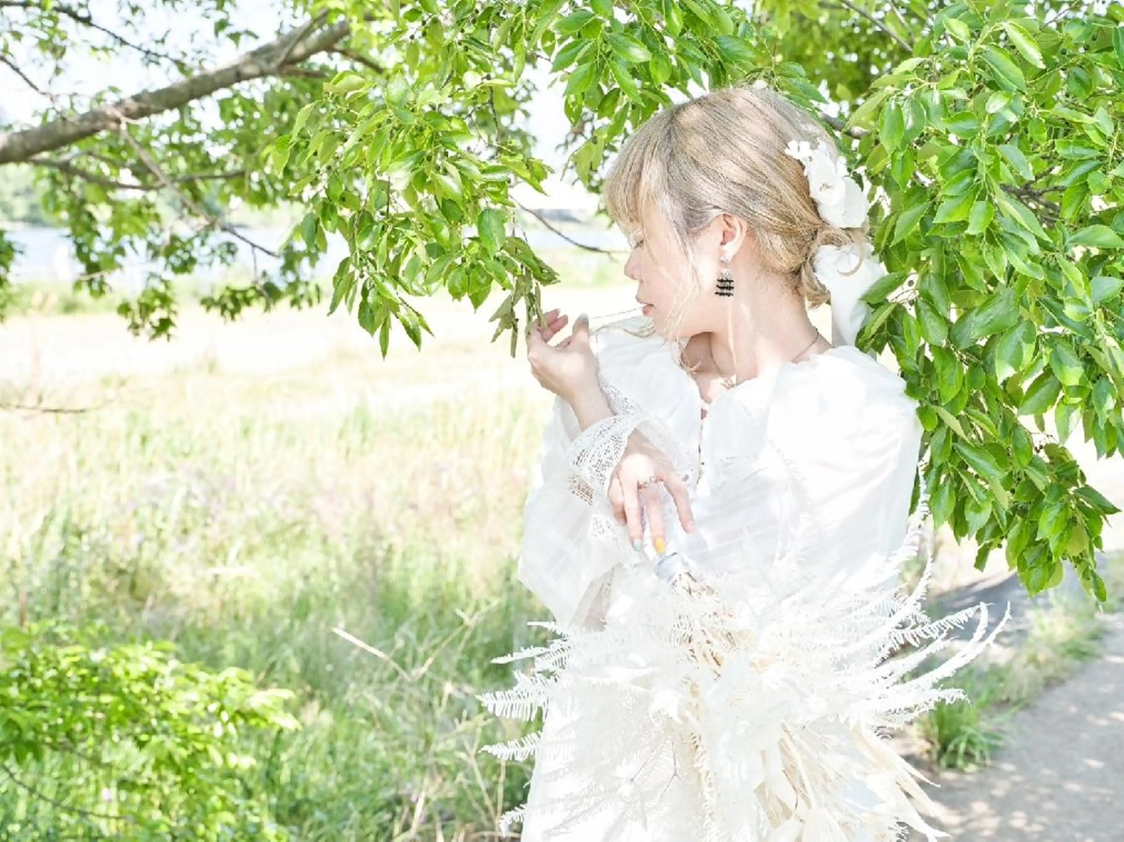 ミディアム 髪質改善 似合わせカット トリートメント カット ヘアカラー トリートメント Armoire所属・安藤悠里/ハイトーン /デザインカラーのヘアスタイル