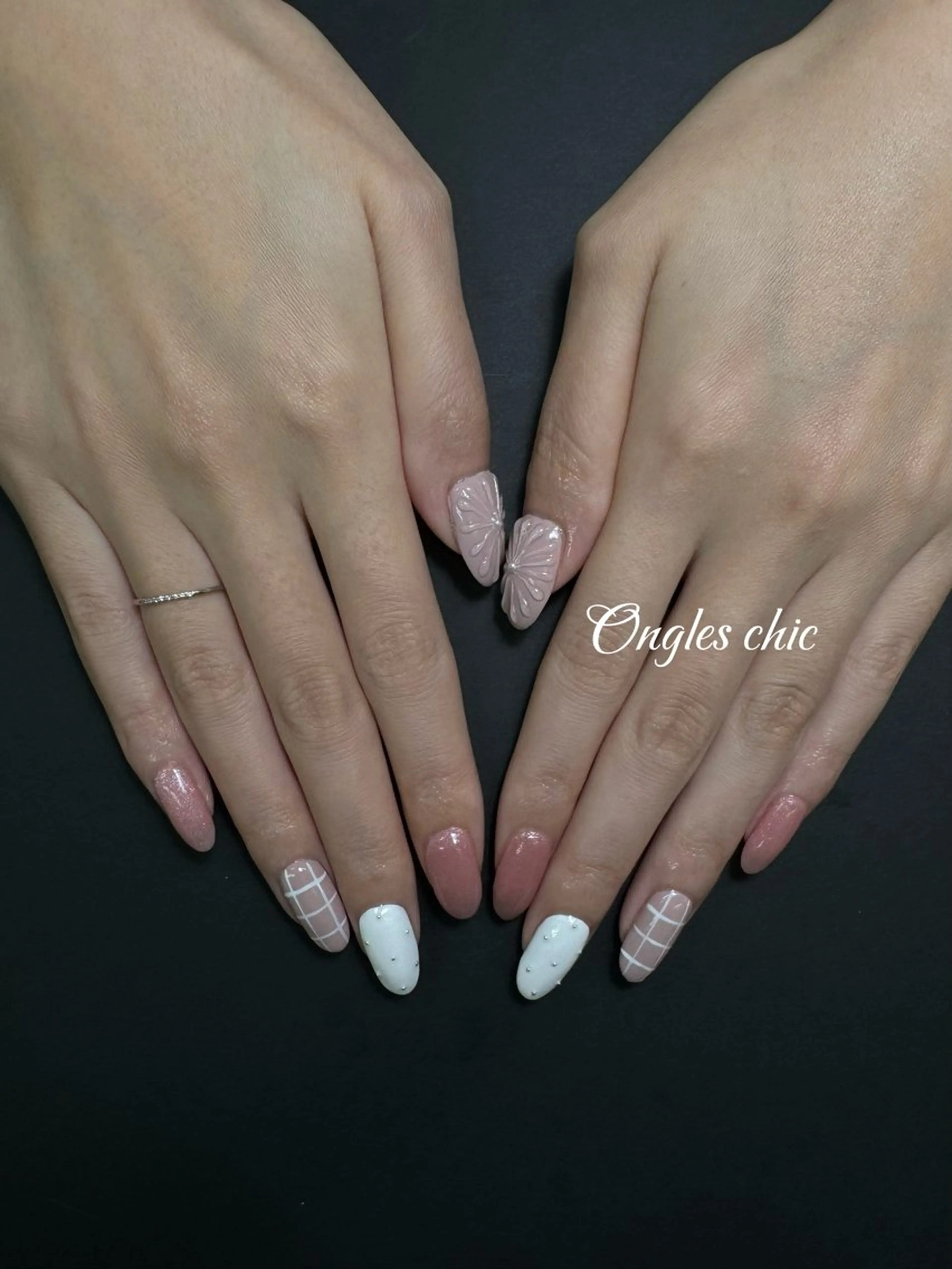 ネイル ハンドネイル ongles chicのネイルデザイン