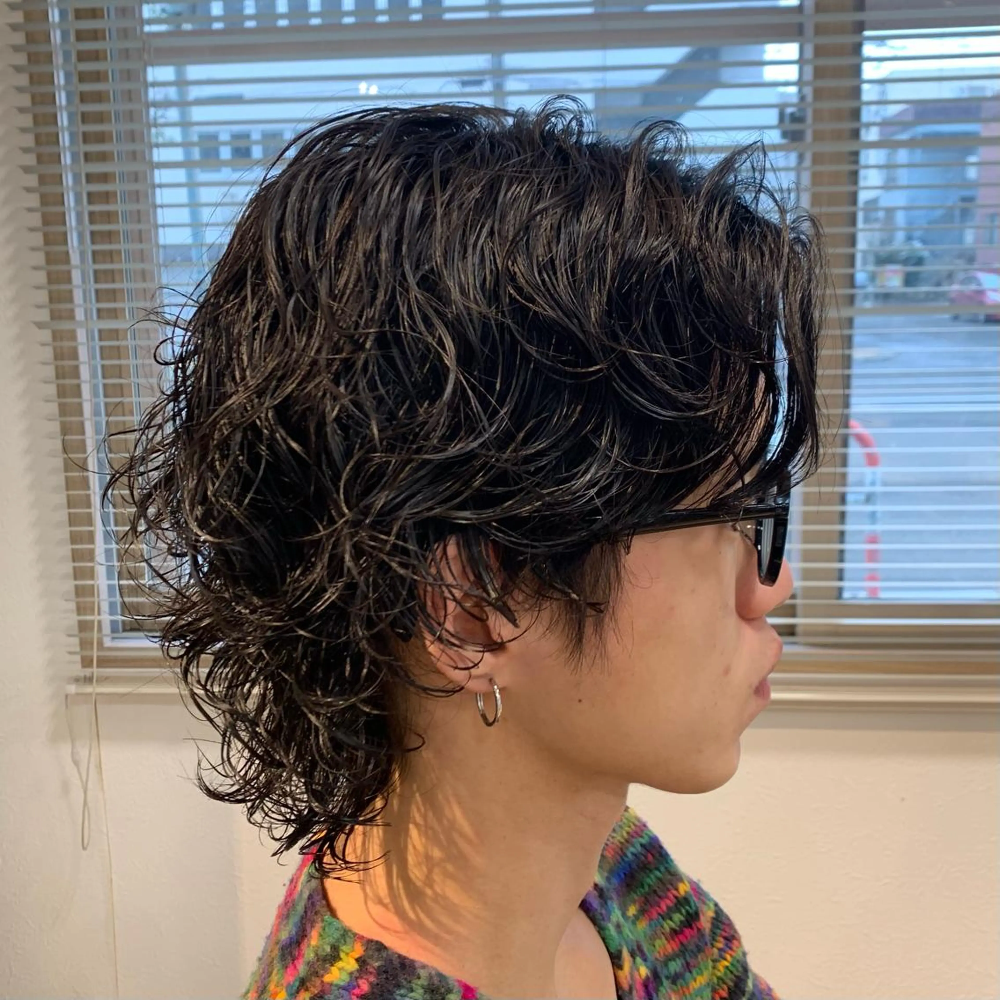 ミディアム カット パーマ ハッシュ・ウルフ🐺 小顔レイヤー松山直史のヘアスタイル