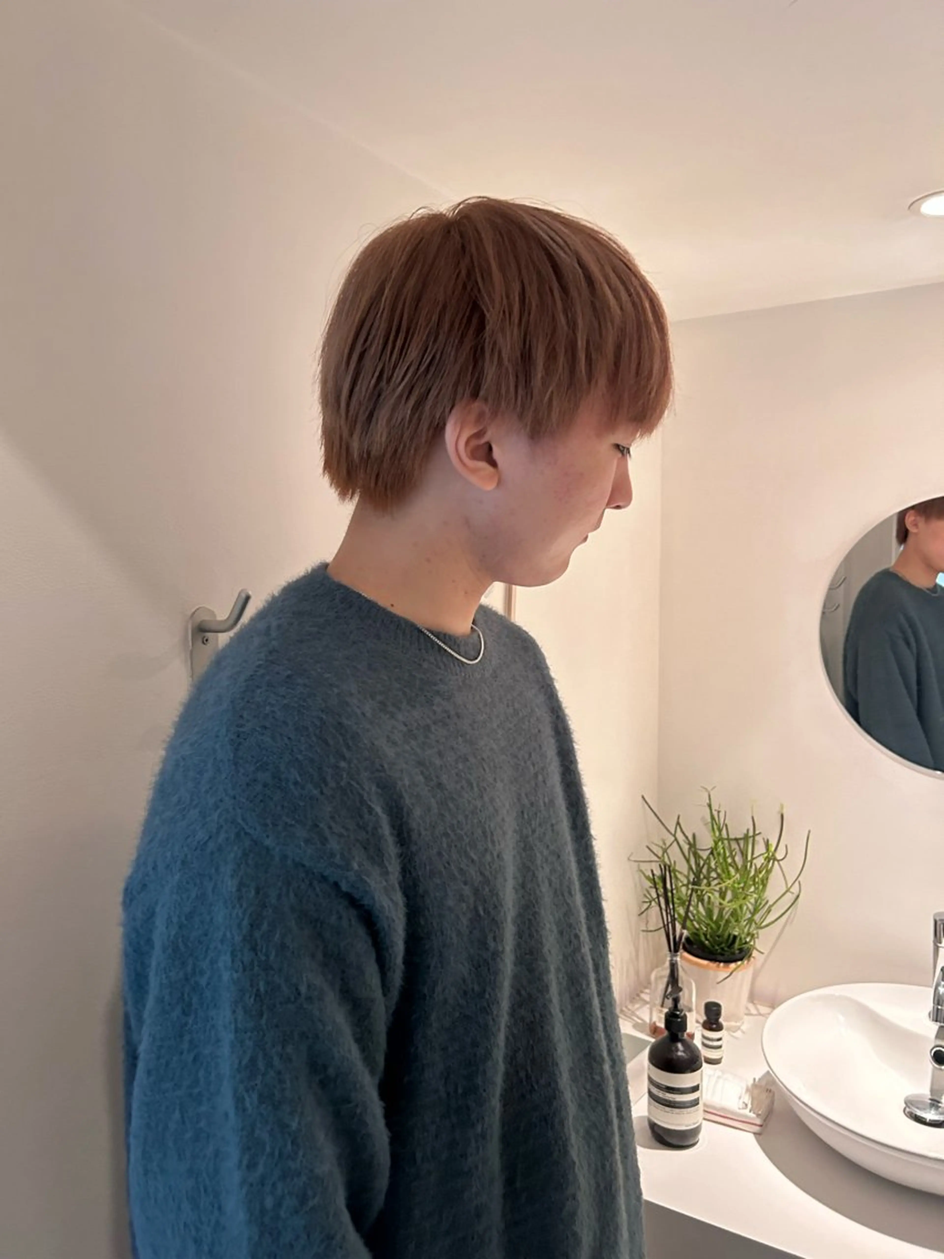 カラー かがやしづ ⭐️ハイトーンのヘアスタイル