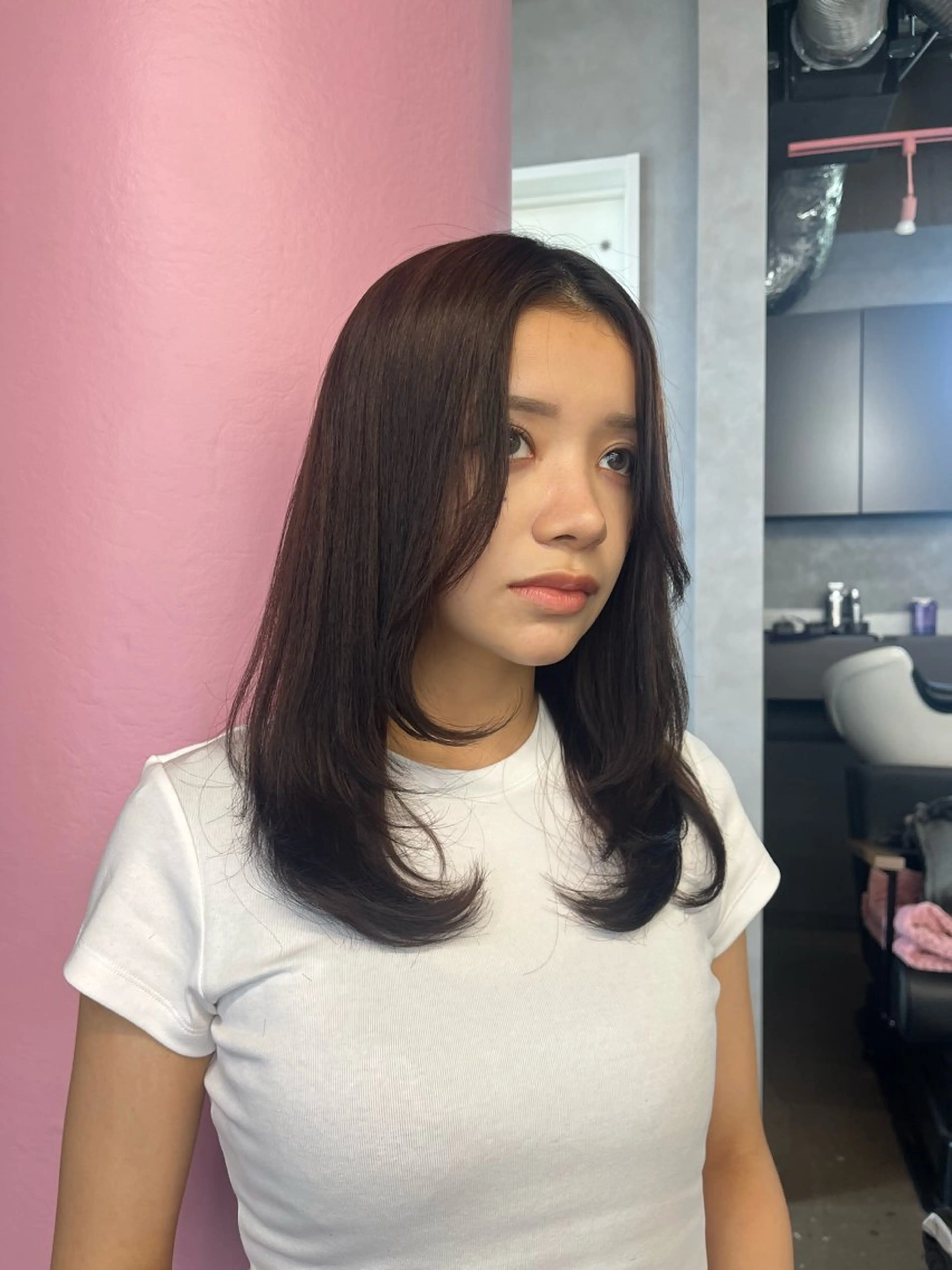 ミディアム レイヤーカット 透明感/グレージュ /韓国レイヤー🪽のヘアスタイル