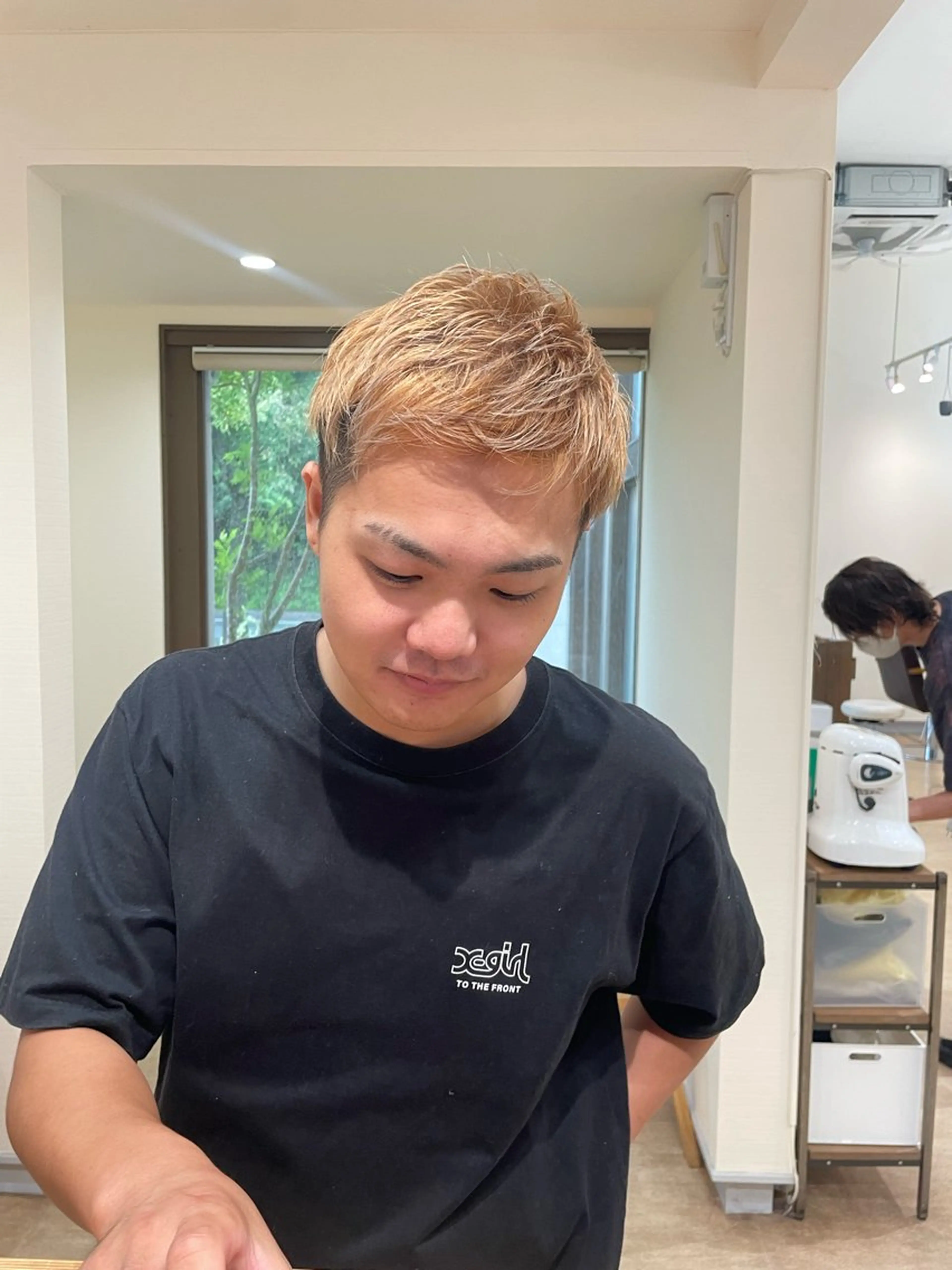 カラー ベージュカラー ブリーチ ヘアカラー 金森 実海のヘアスタイル