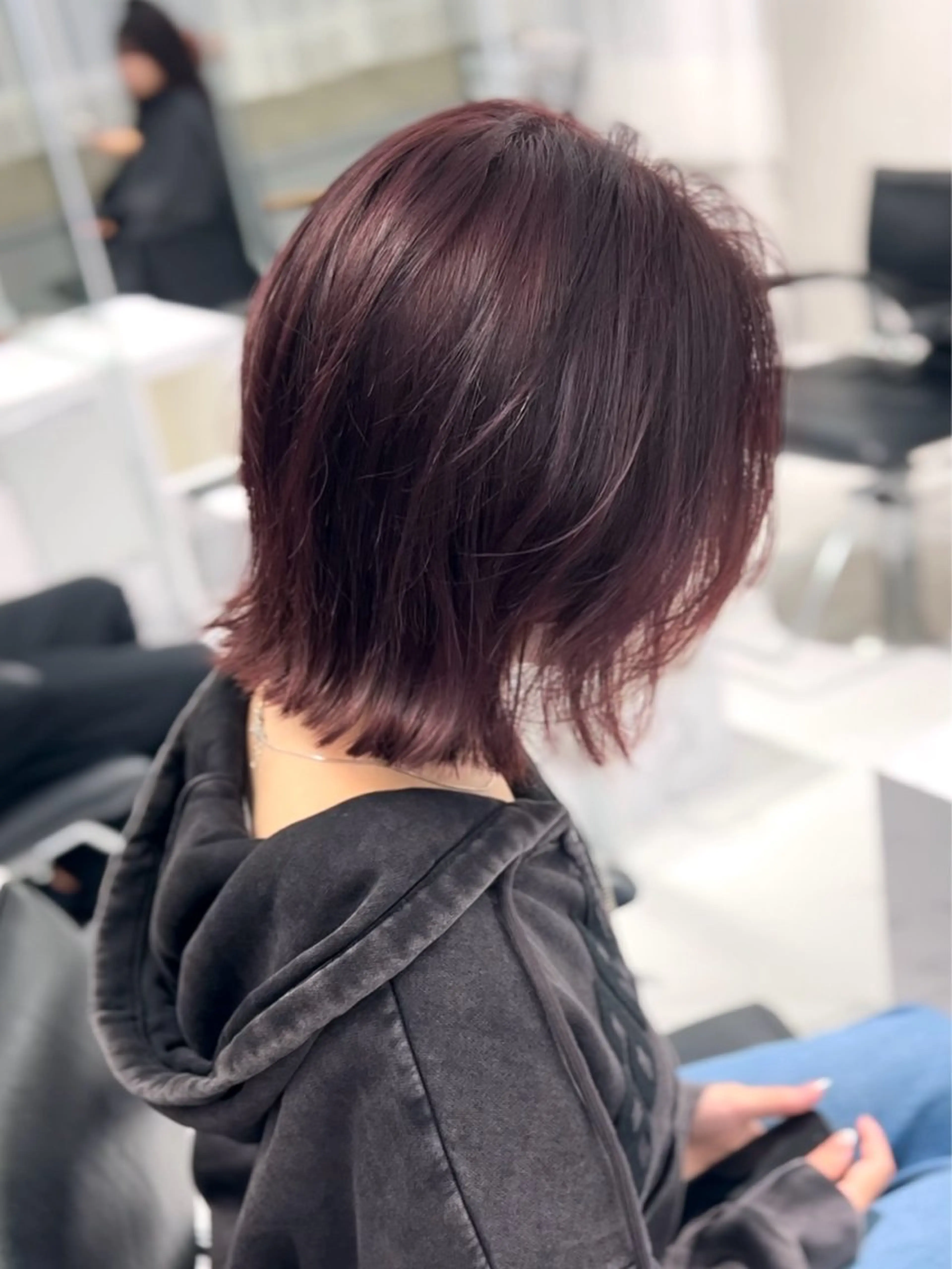 ショート カラー ボブレイヤー カシス レッドカラー ボブ レイヤーカット カット ヘアカラー トリートメント shizuna/平尾 /カラー/髪質改善のヘアスタイル