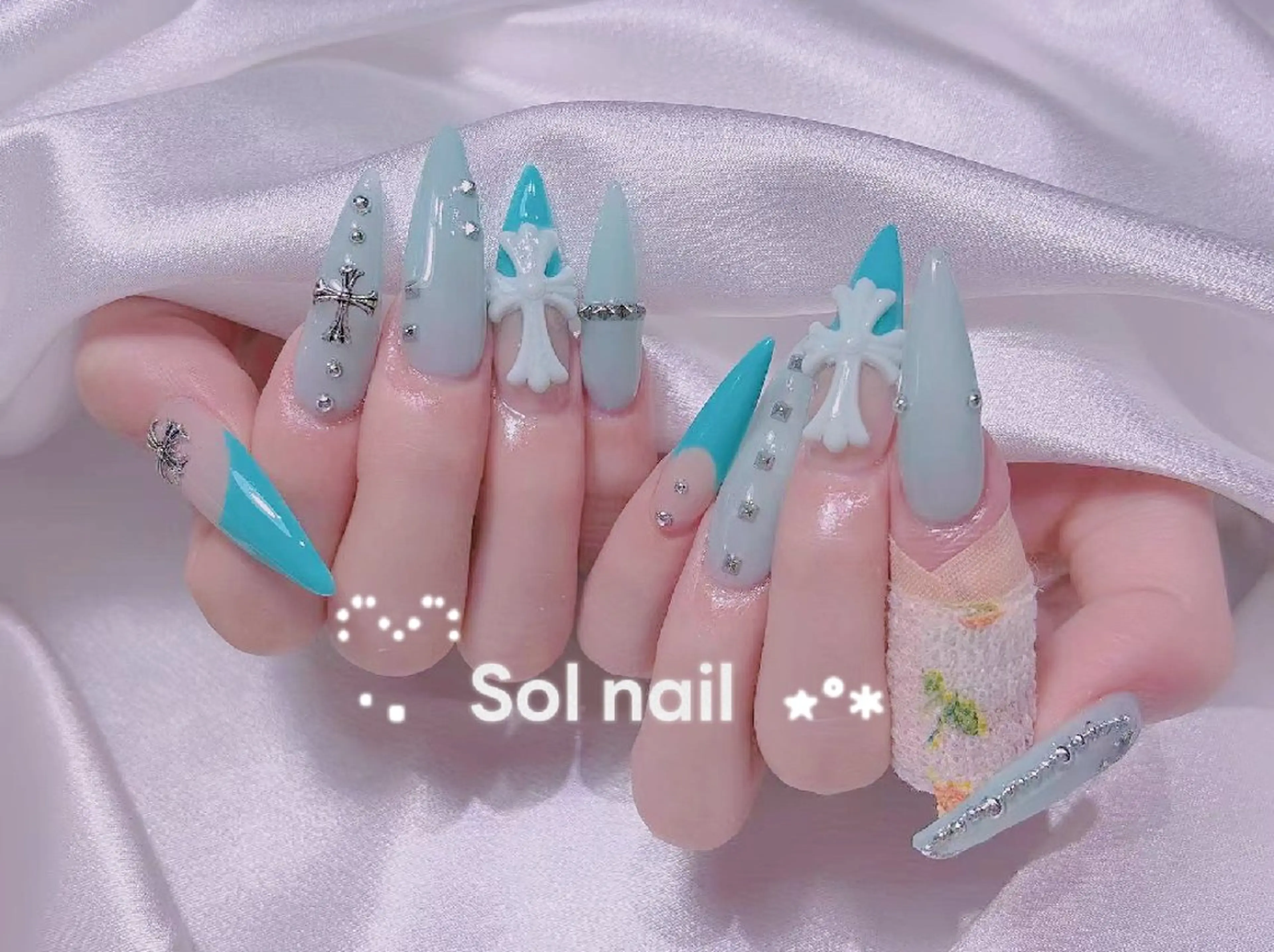 ネイル ハンドネイル ハンドケア Sol Nail ミネのネイルデザイン