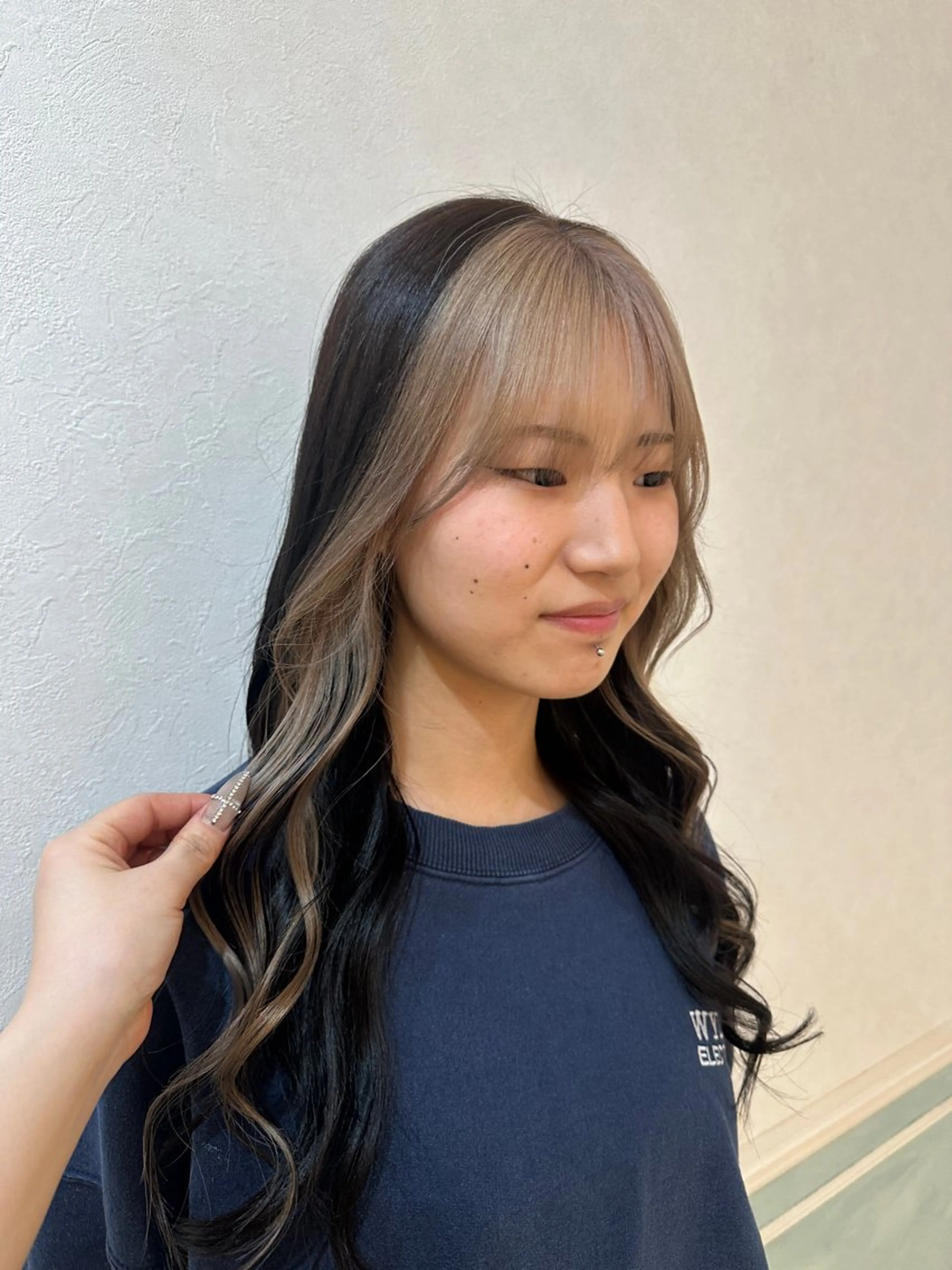 カラー 山口 珠莉のヘアスタイル