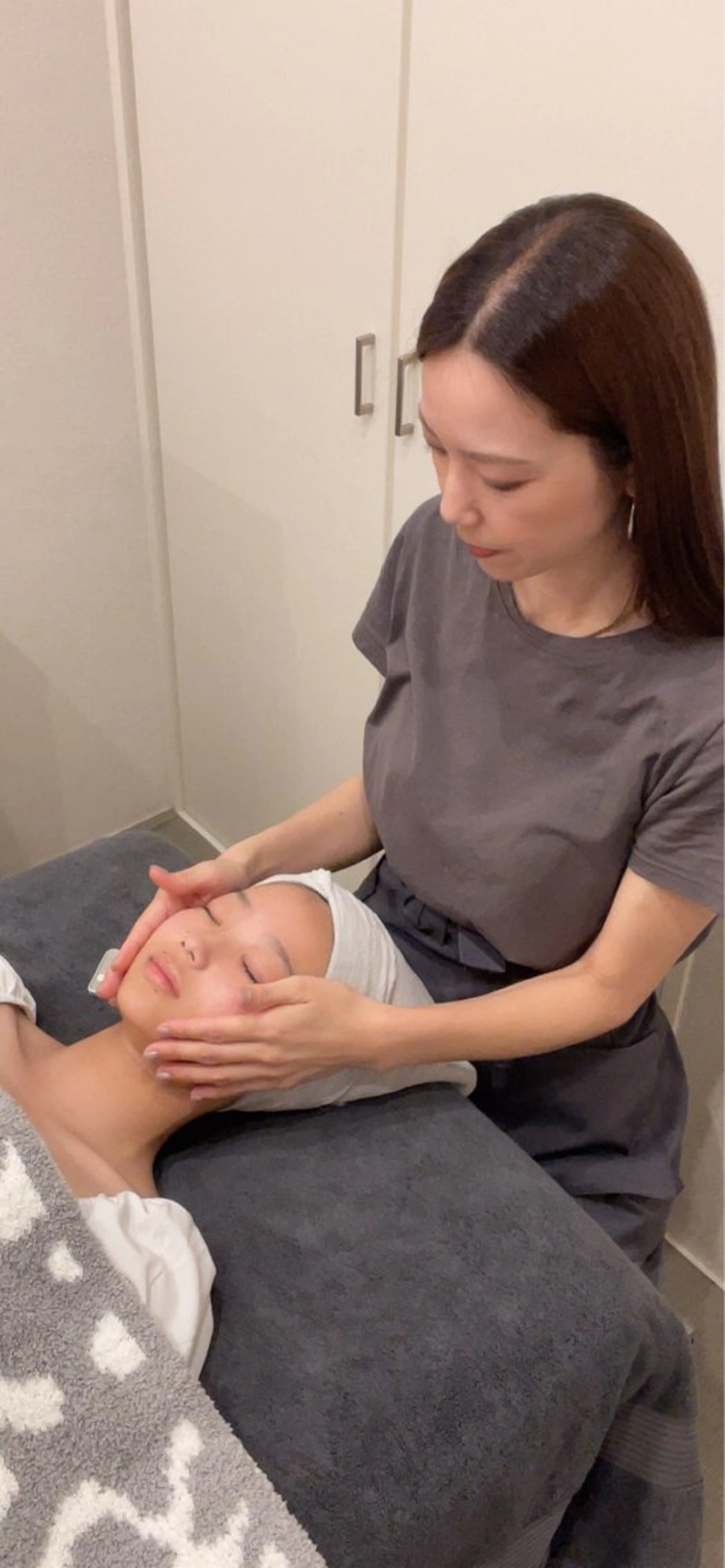 毛穴ケア専門サロン m&uのエステ・リラクイメージ