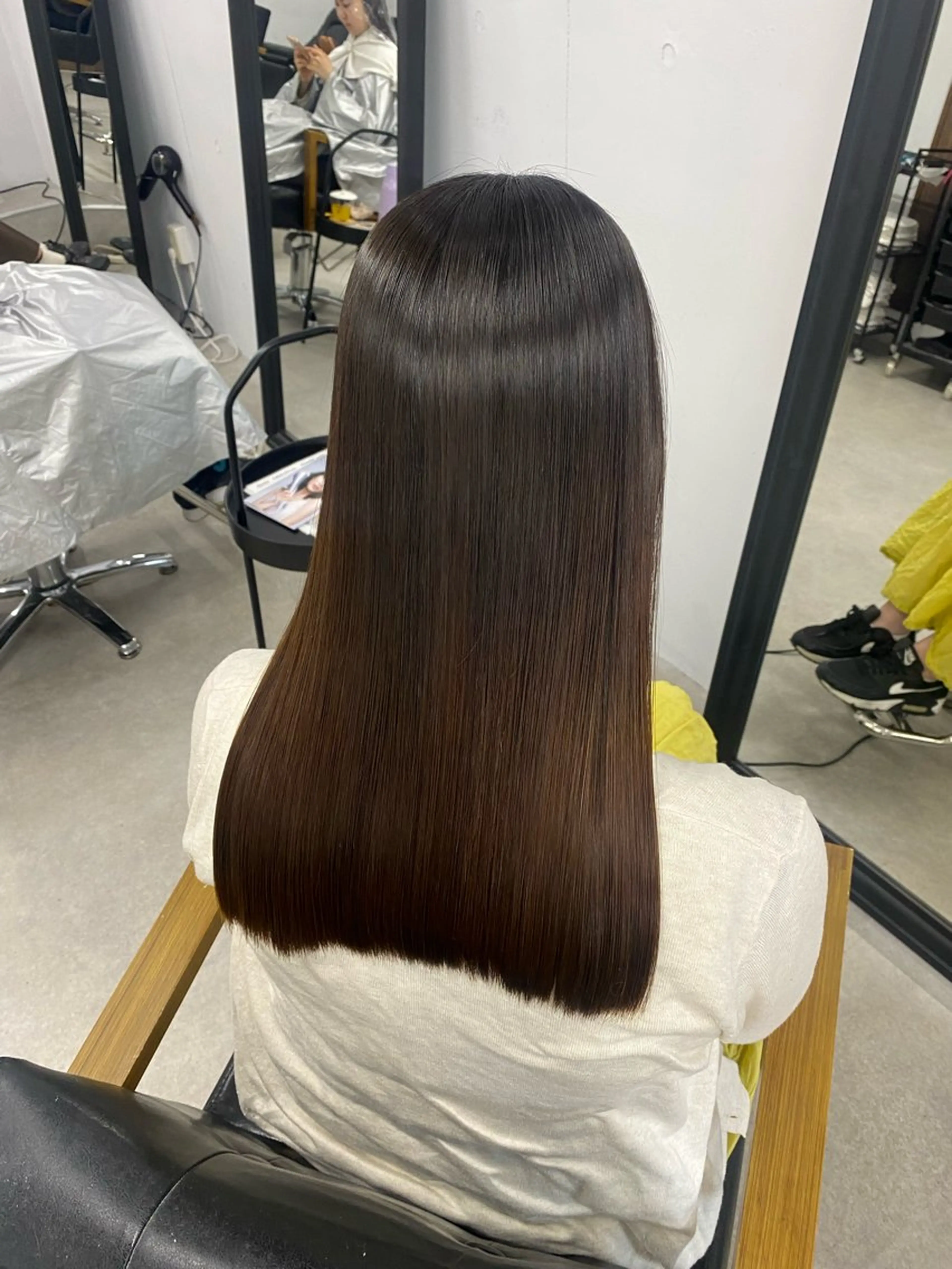 セミロング 縮毛矯正 トリートメント 太田 すず香のヘアスタイル