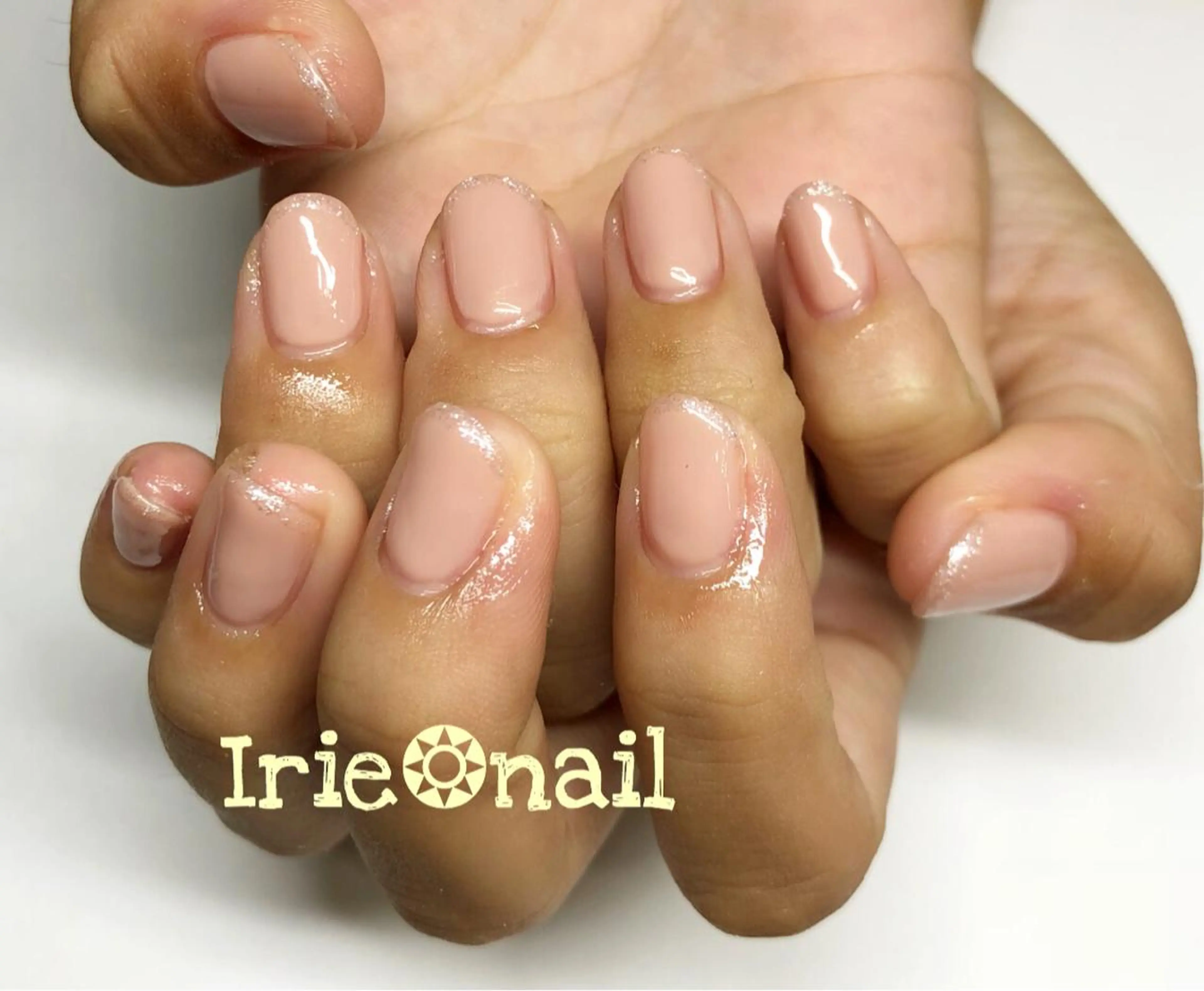 ネイル ラメ(グリッター) ワンカラーネイル ハンドネイル ハンドケア 與儀 知佳のネイルデザイン