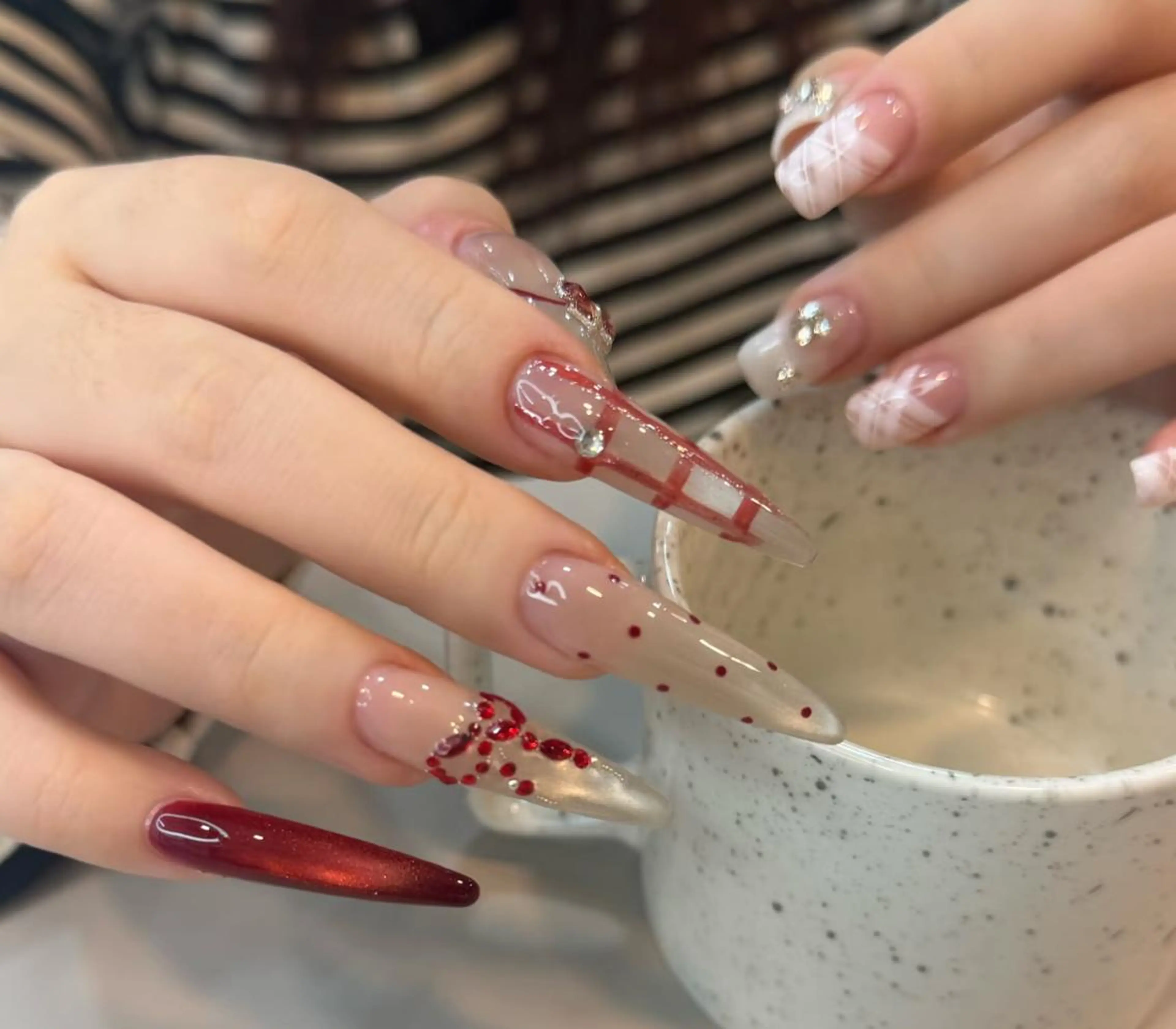 ネイル ハンドネイル Pure&Rich Nailのネイルデザイン