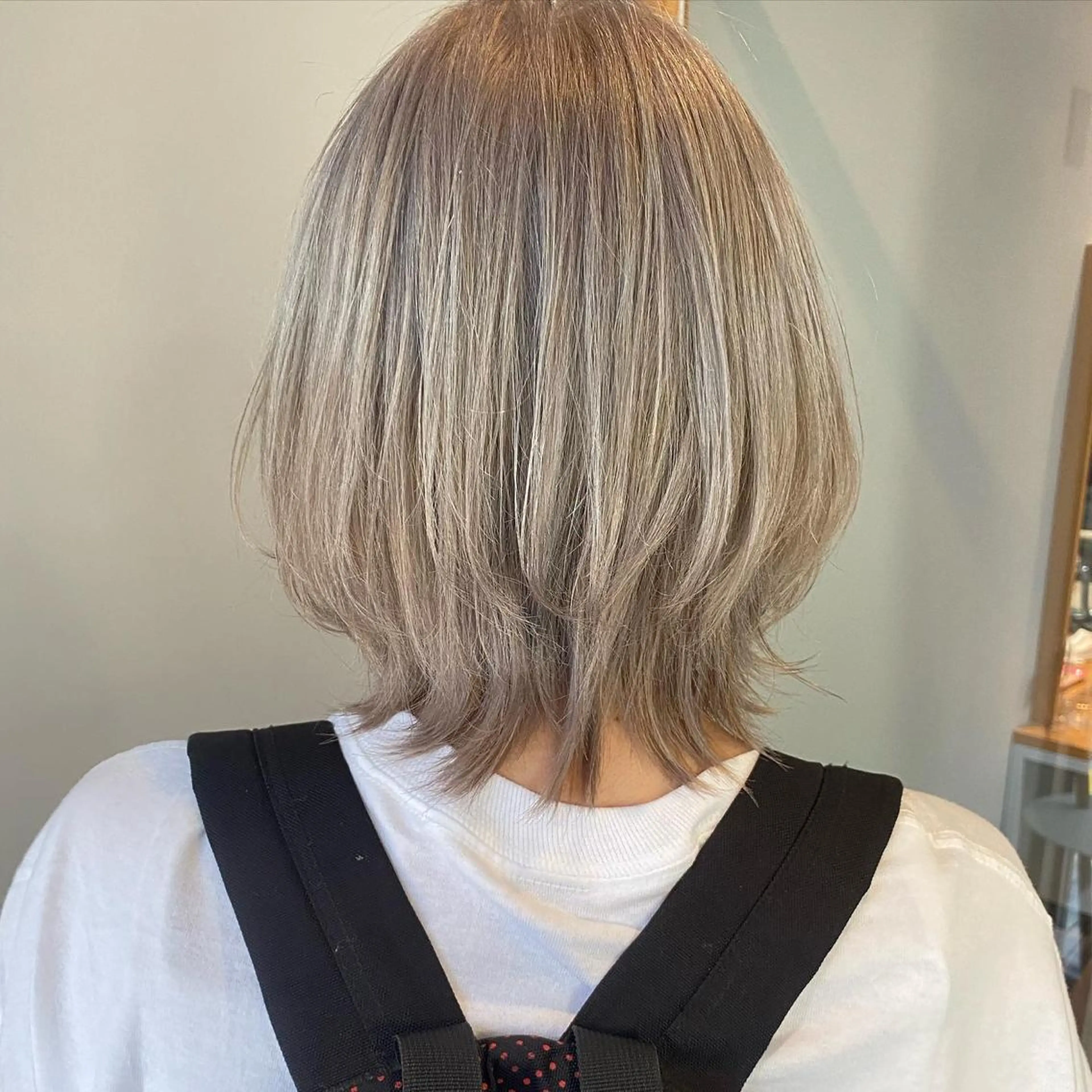 ショート ヘアカラー shiga mariaのヘアスタイル