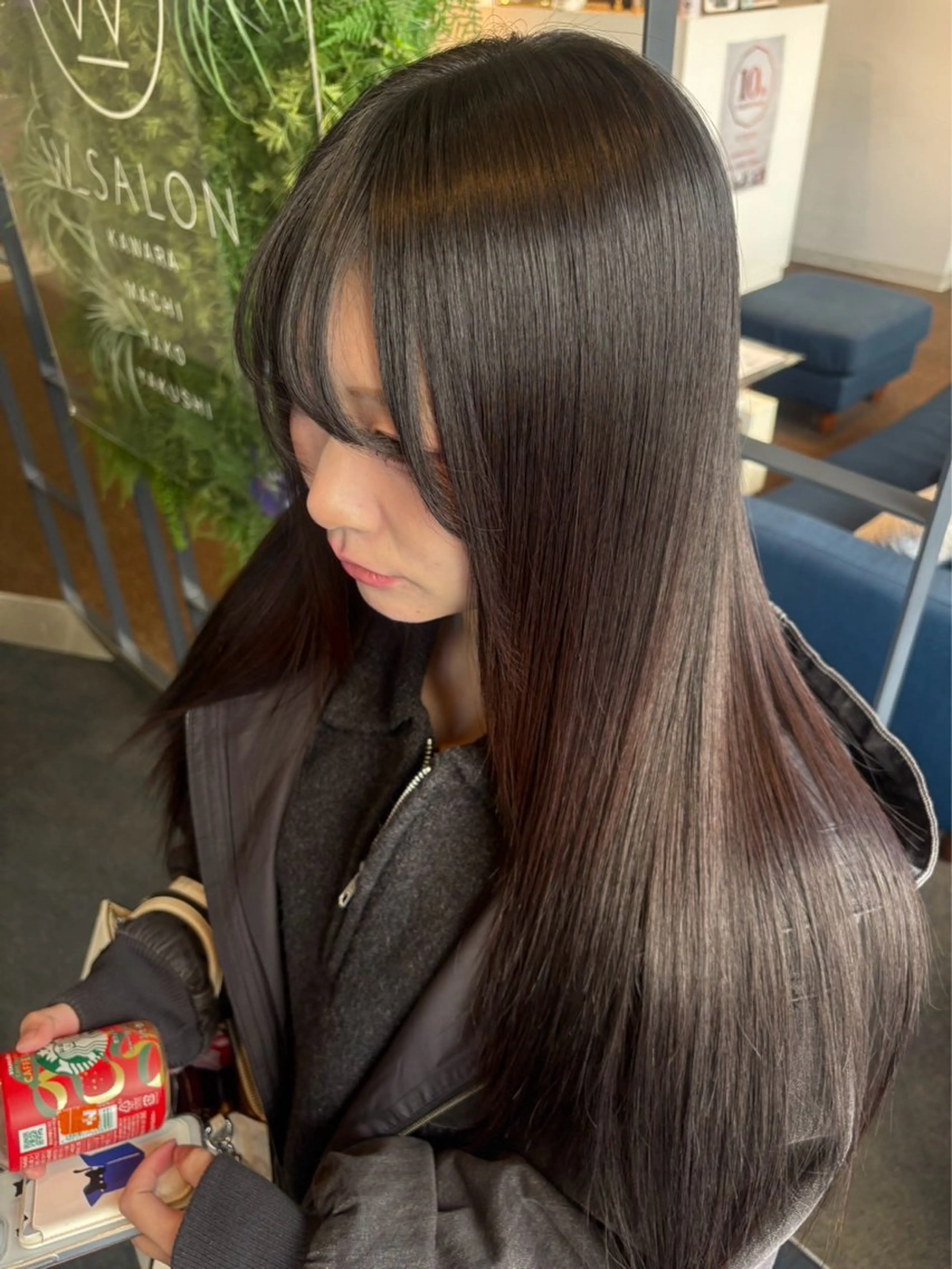 ロング カラー ブラウンカラー チョコレートブラウン 縮毛矯正 高田 羊真のヘアスタイル