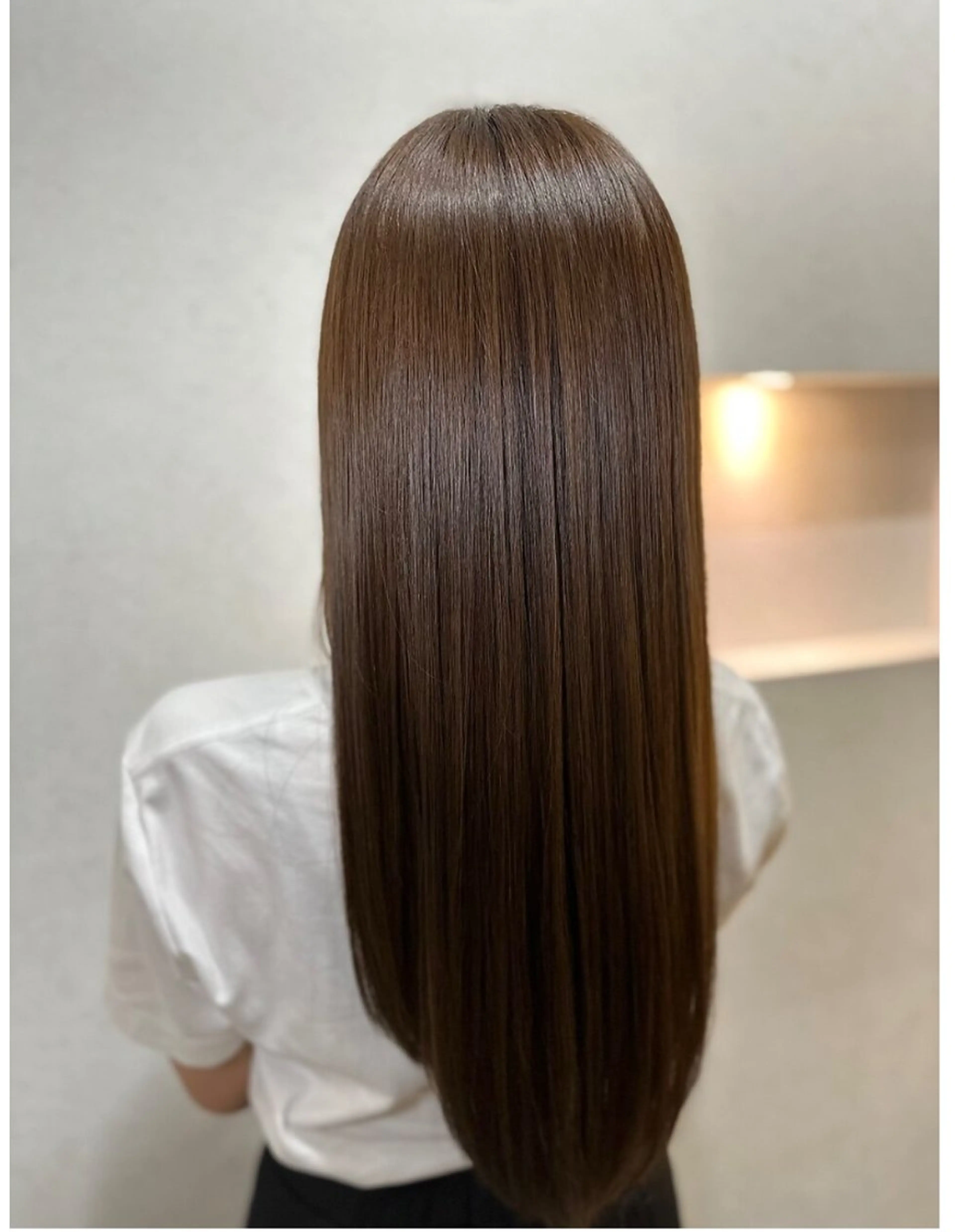 【最高級ケアアイテム使用♪】カット＋美髪縮毛矯正+オッジィオットトリートメントの写真