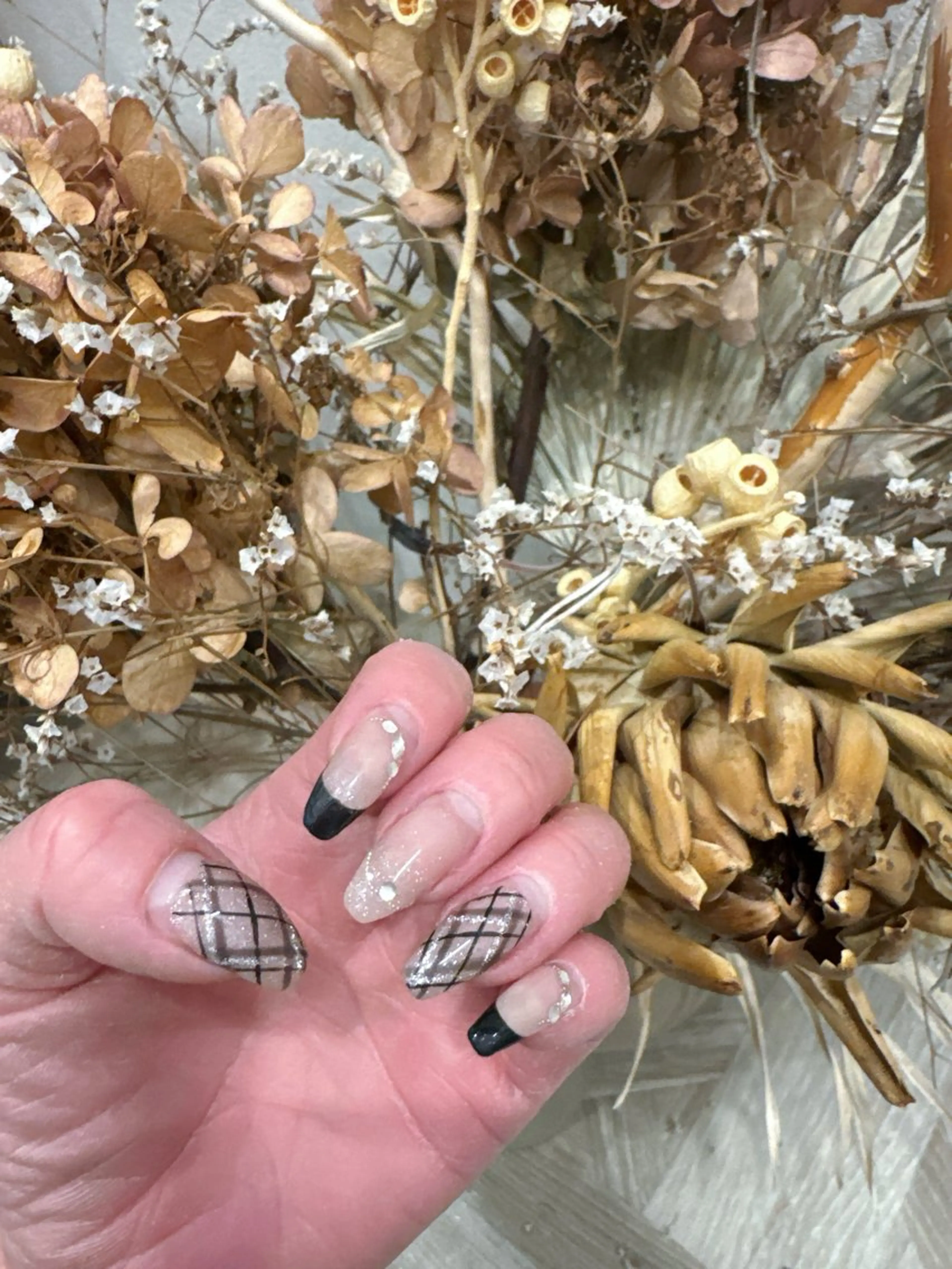 ネイル アートネイル べっ甲ネイル 成人式 ドット フットネイル ハンドネイル Queeens nailのネイルデザイン