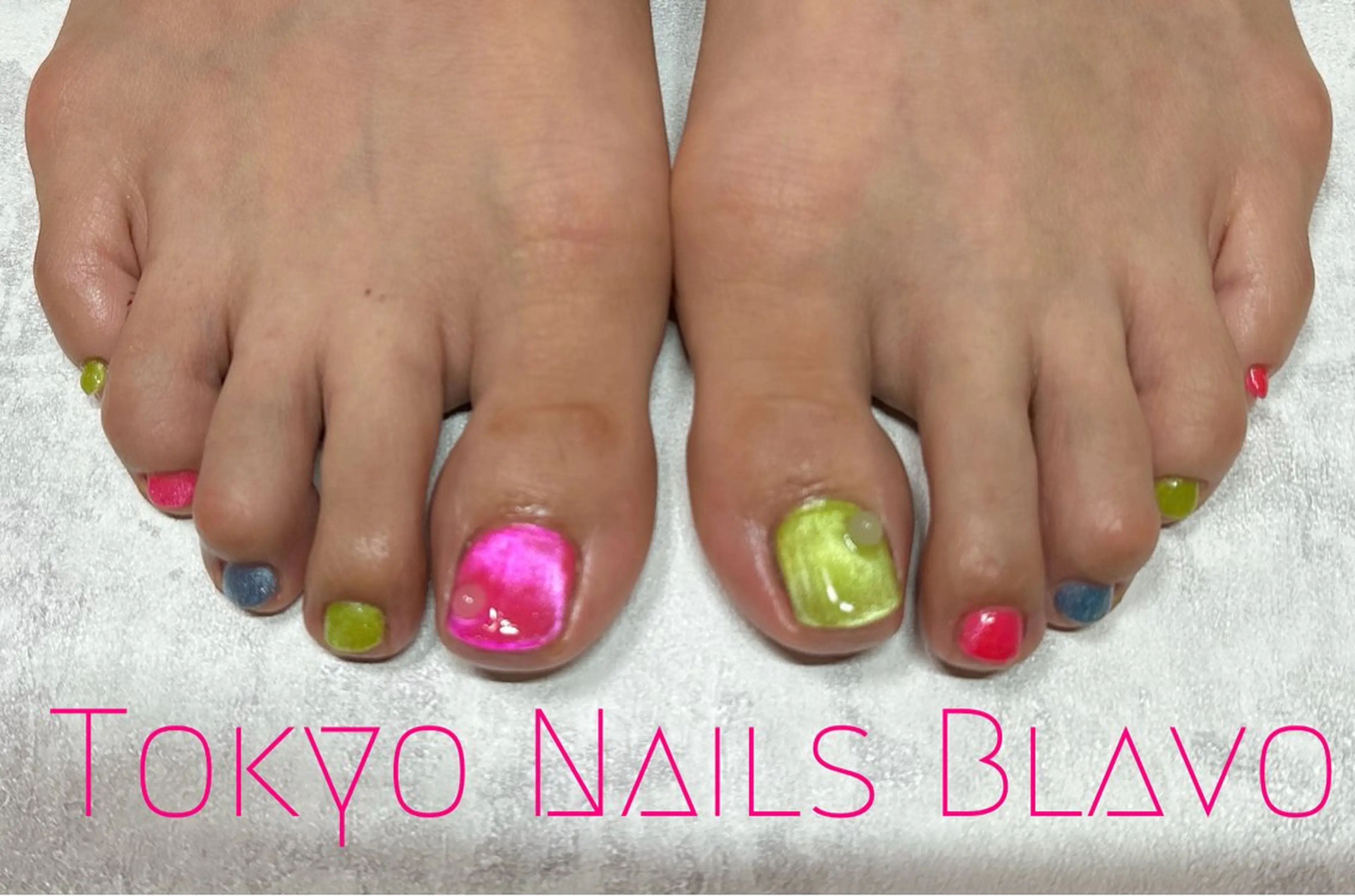 フットネイル デザイン オフ有りの写真