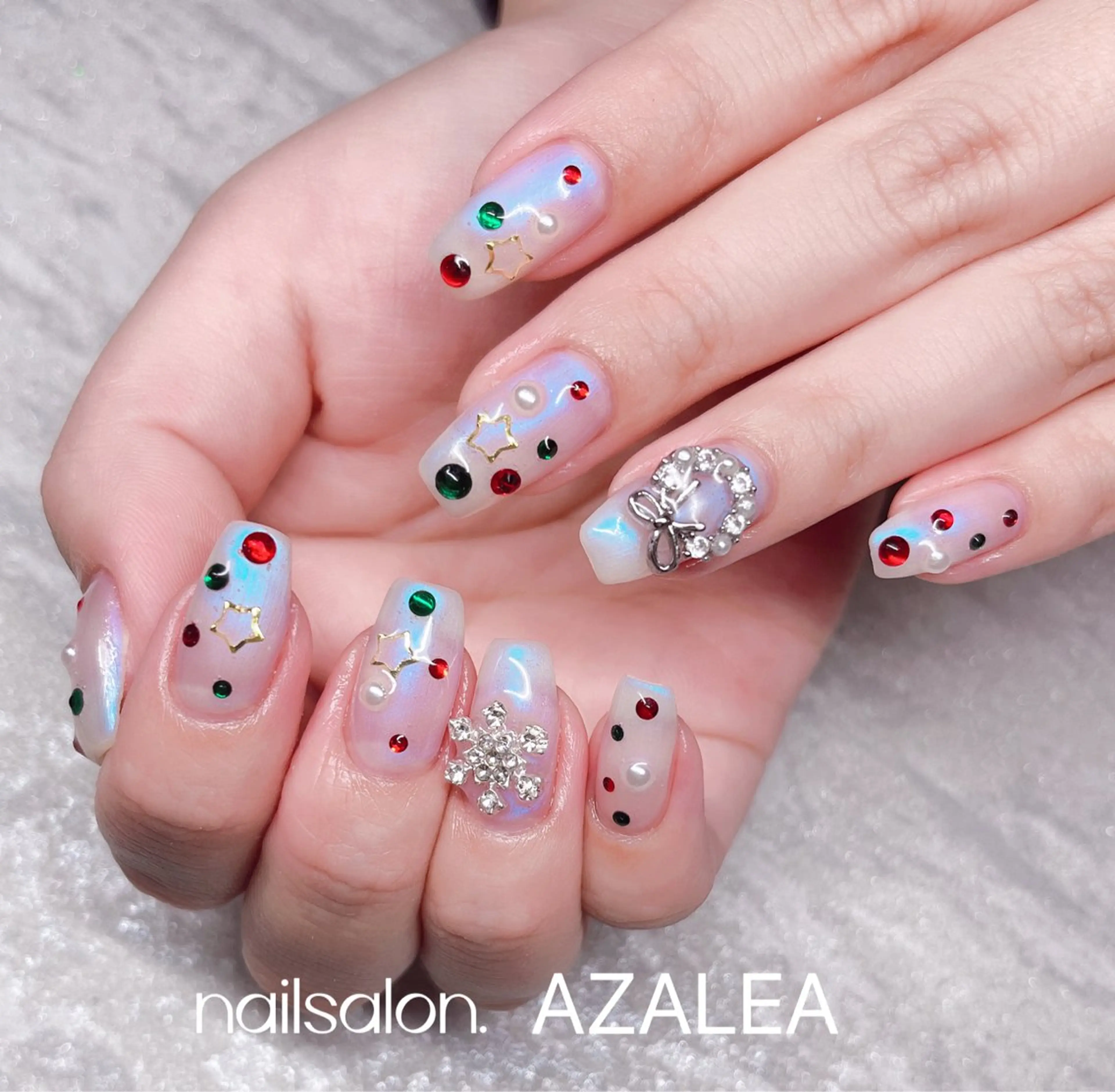 ネイル R inのネイルデザイン