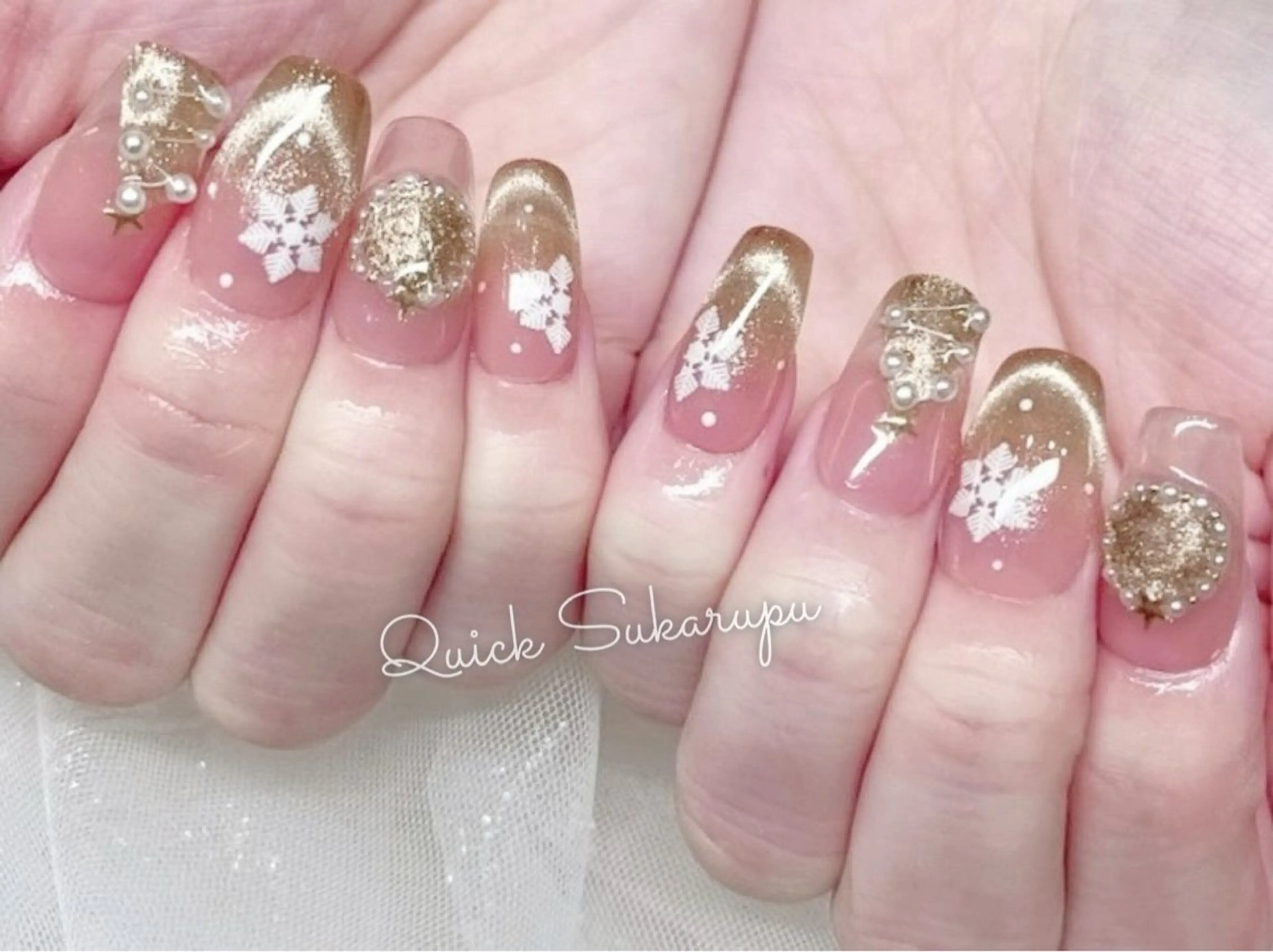 ミディアム Quick Sukarupu 高田馬場店所属・Quick Sukarupuのネイルデザイン