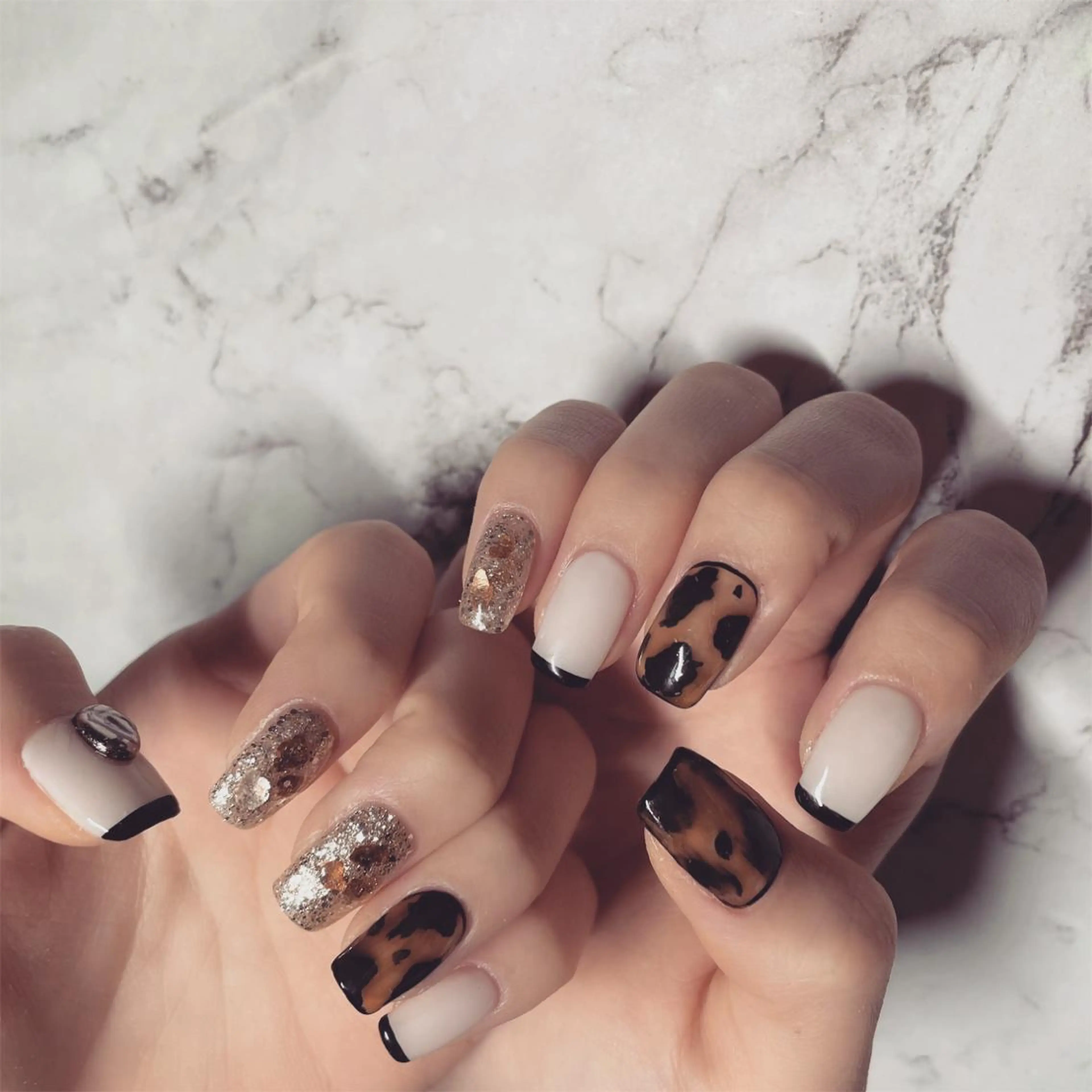 ネイル ハンドネイル y39nail toshiのネイルデザイン