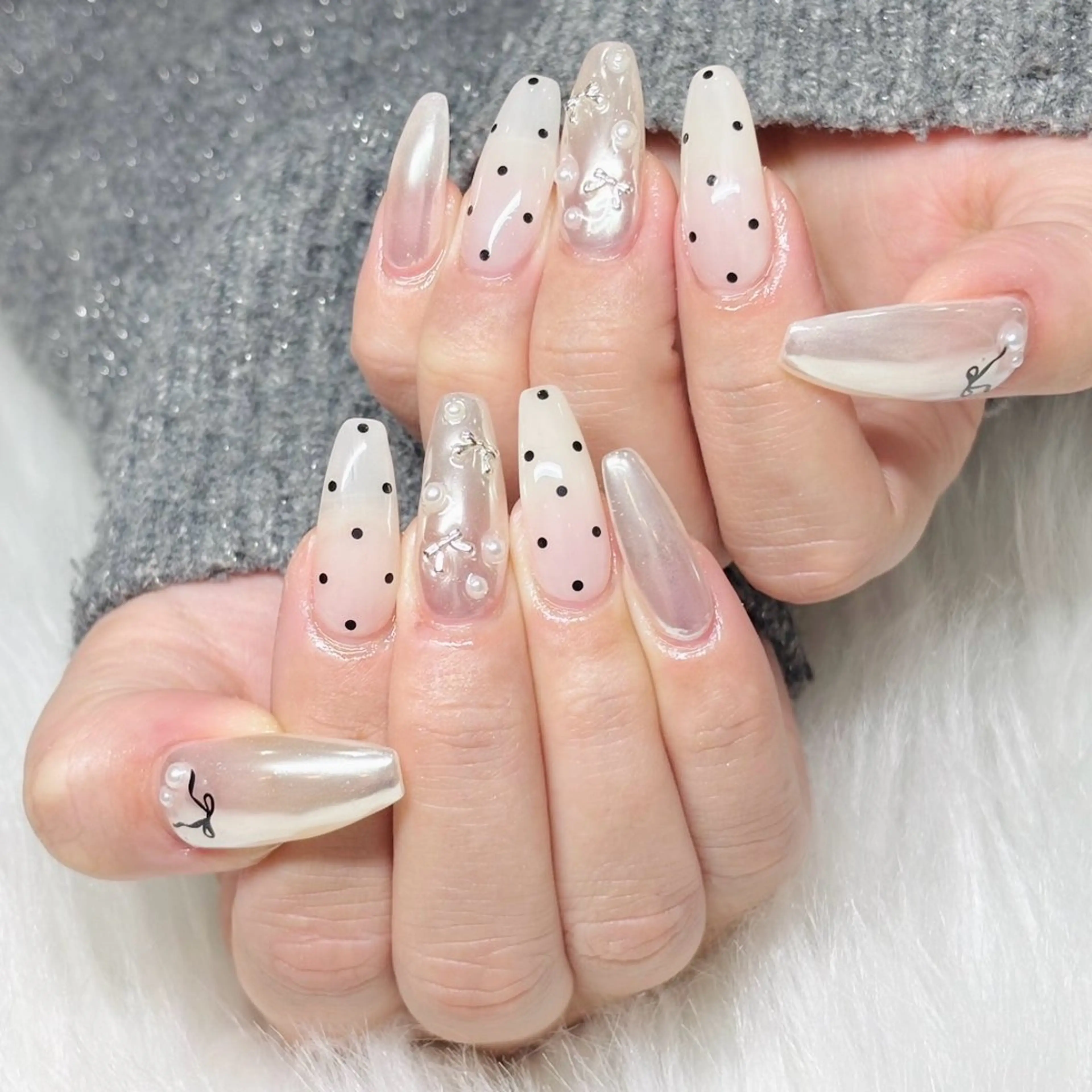 ネイル チークネイル フットネイル フレンチネイル ジェルネイル ガラスフレンチ ハンドネイル Rimi.+ チナミのネイルデザイン