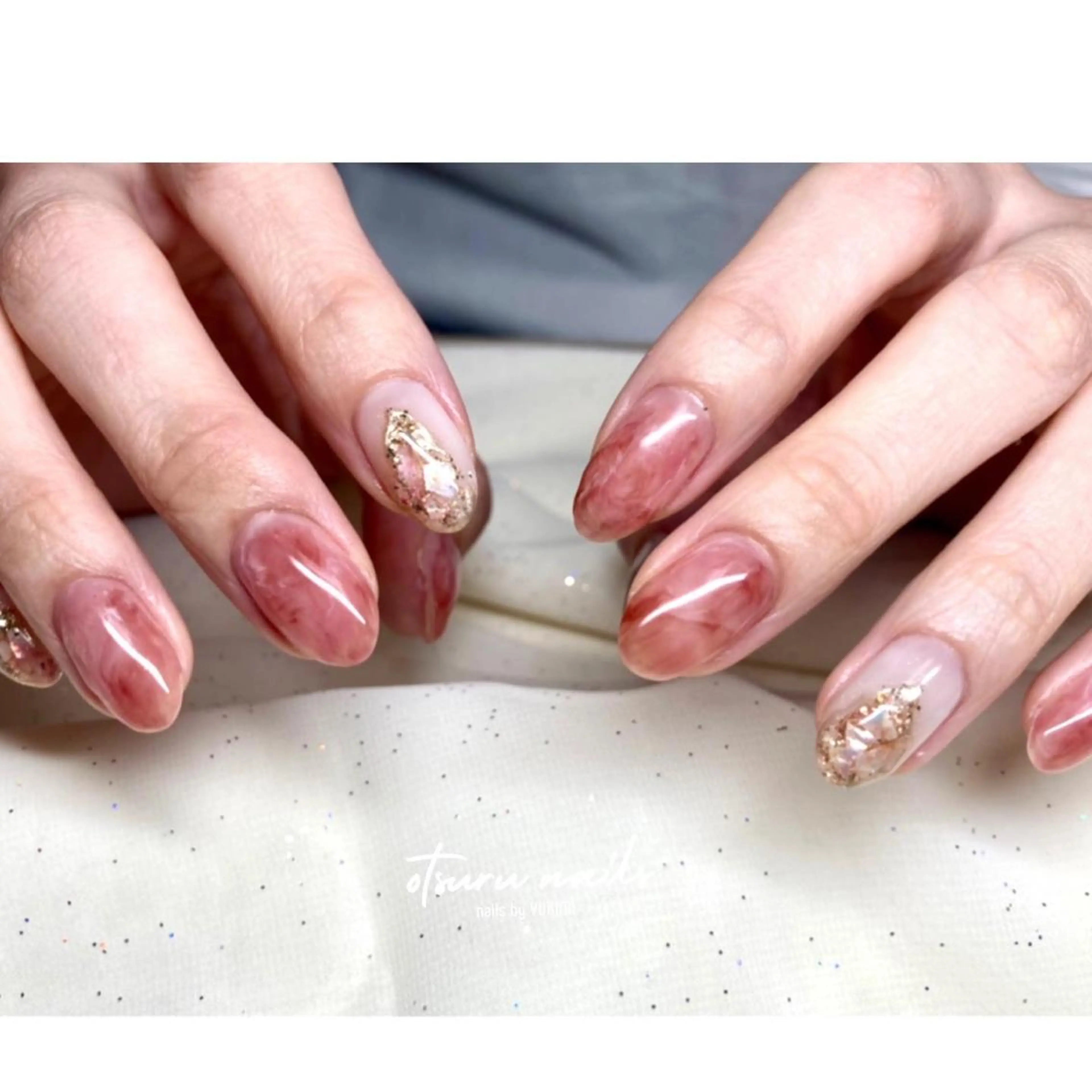 ネイル アートネイル ブラウン ニュアンスネイル ピンク otsurunail (オツルネイル)のネイルデザイン