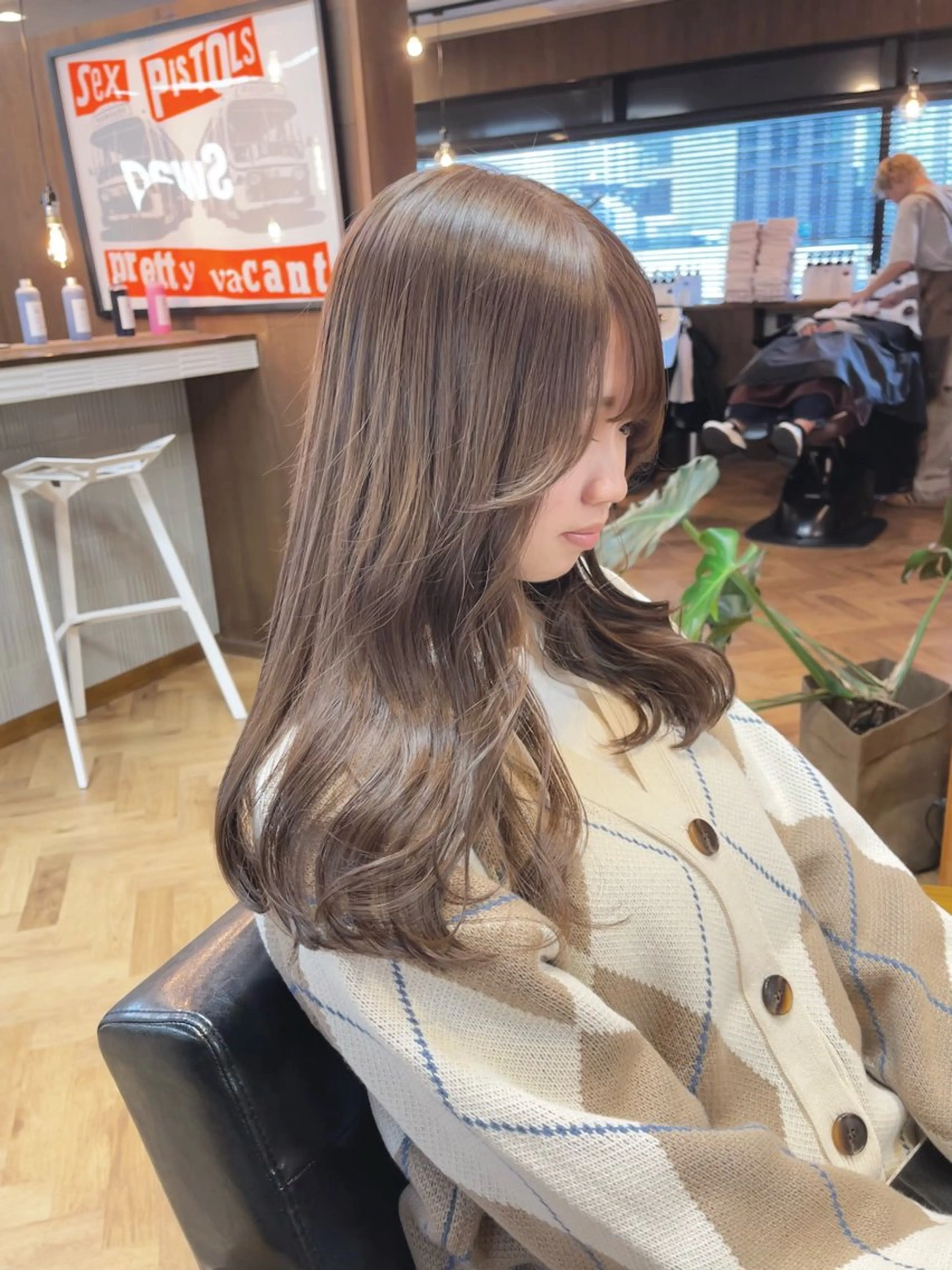 セミロング カラー ヘアアレンジ ブリーチ ダブルカラー ブリーチなしカラー ena/ブリーチなし 透明感・レイヤー🎀のヘアスタイル