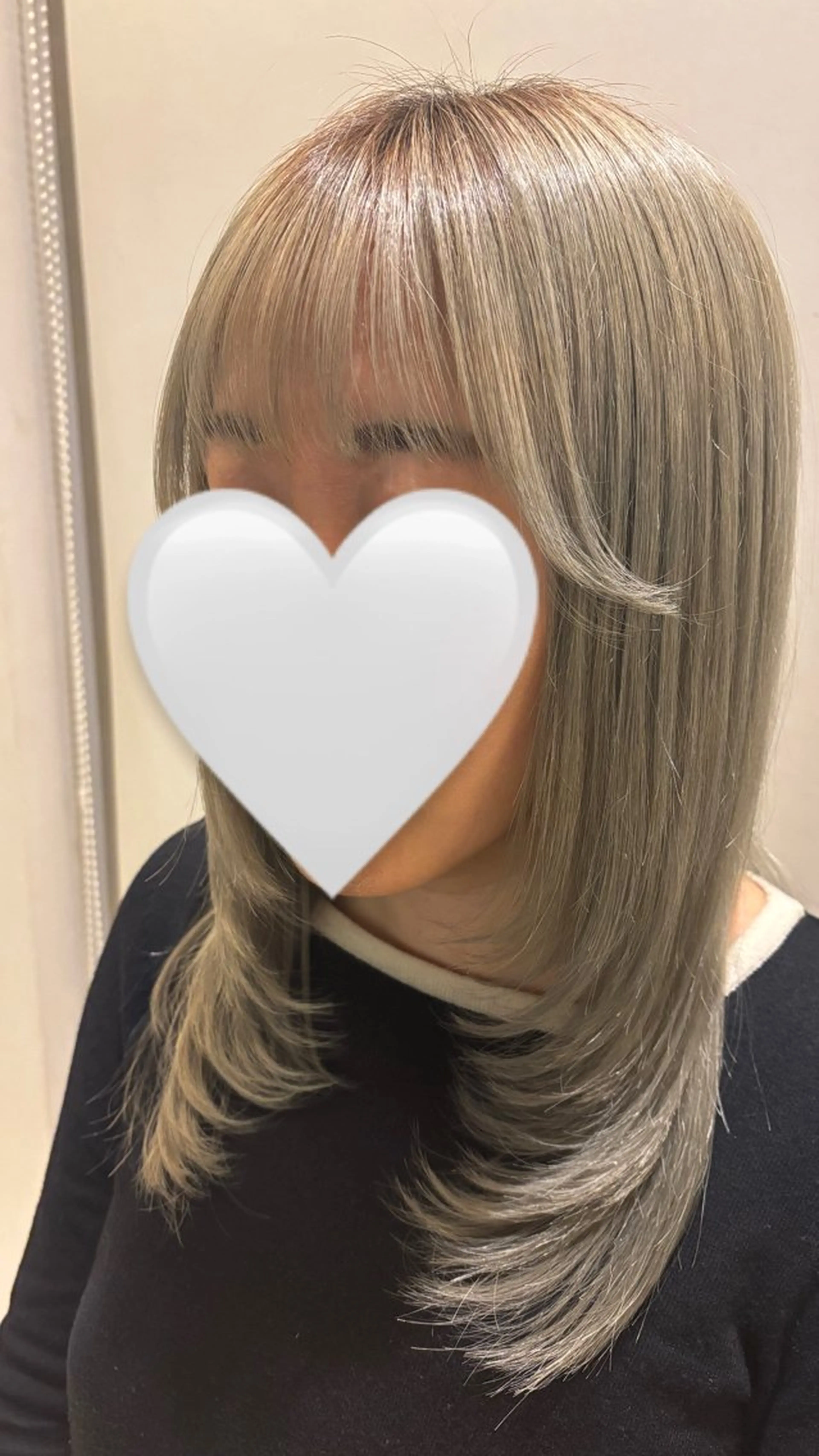 セミロング レイヤーカット イナイ ハルカのヘアスタイル