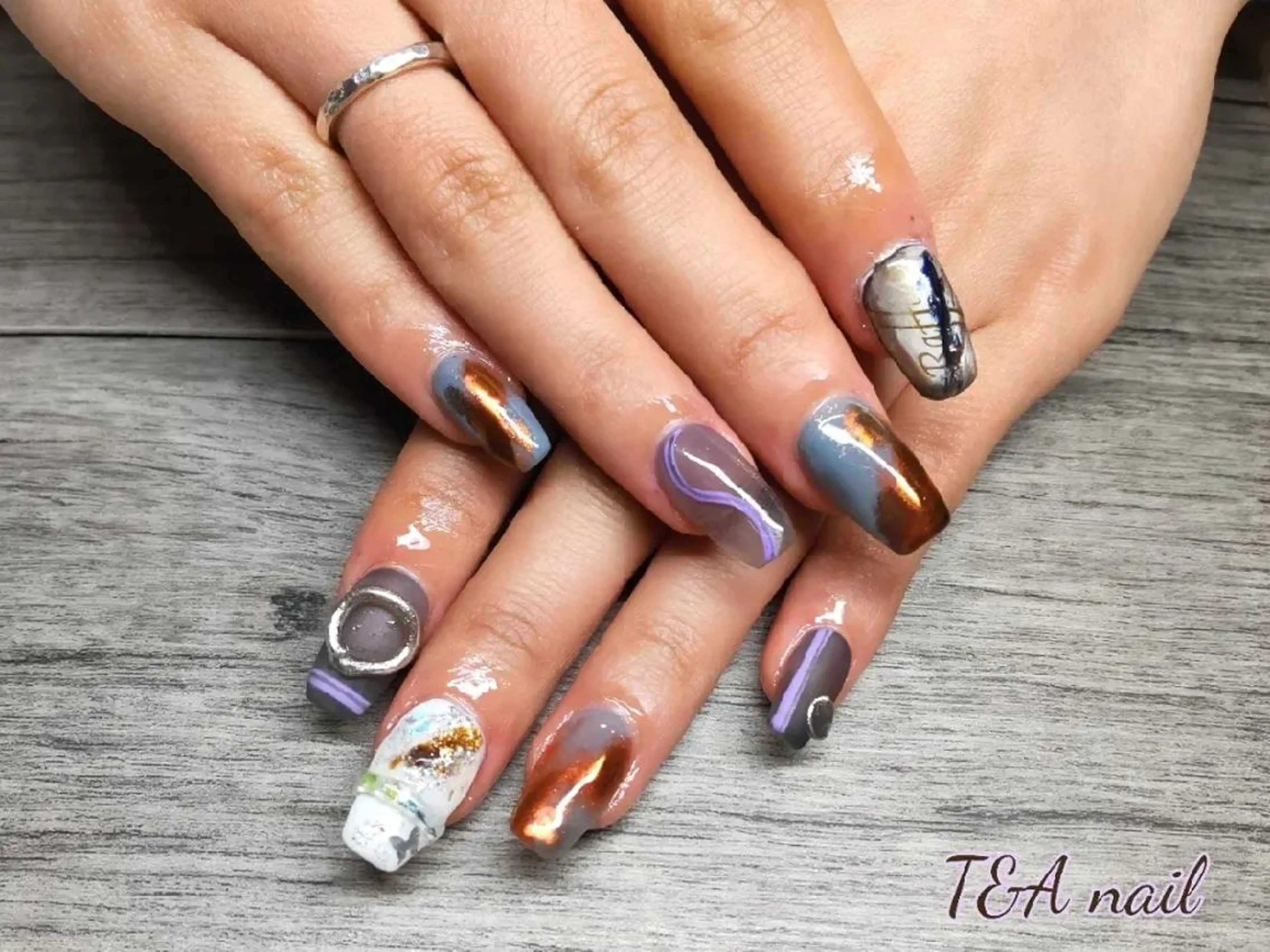 セミロング ネイル 長さ出し ジェルネイル ニュアンスネイル スカルプネイル 春ネイル ハンドネイル T&A nailのネイルデザイン