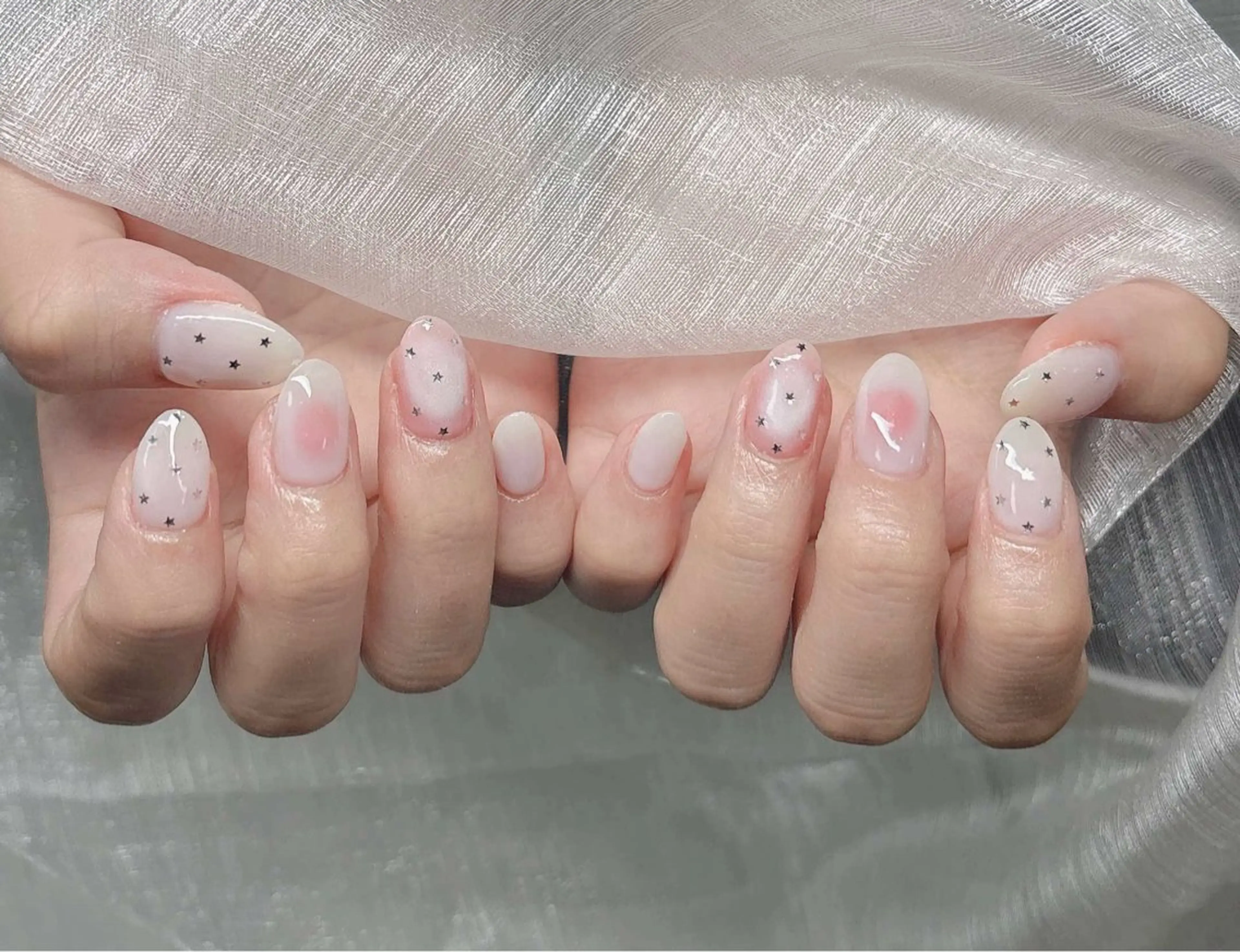 ネイル 長さ出し グラデーション 卒業式 キラキラネイル マグネットネイル ハンドネイル Lee Nailsのネイルデザイン