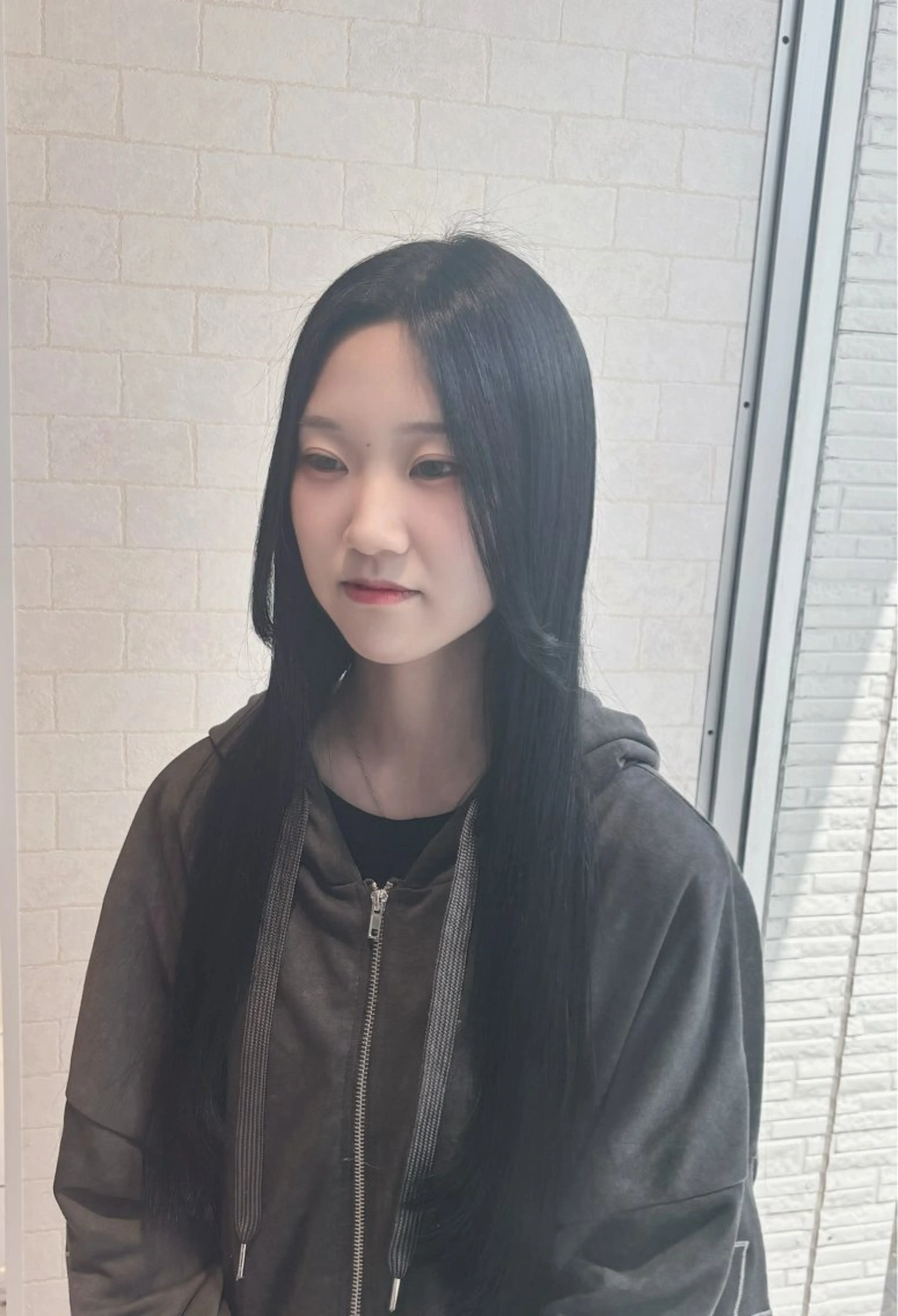 ロング カラー ブリーチ ハイトーンカラー H. shinkaiのヘアスタイル