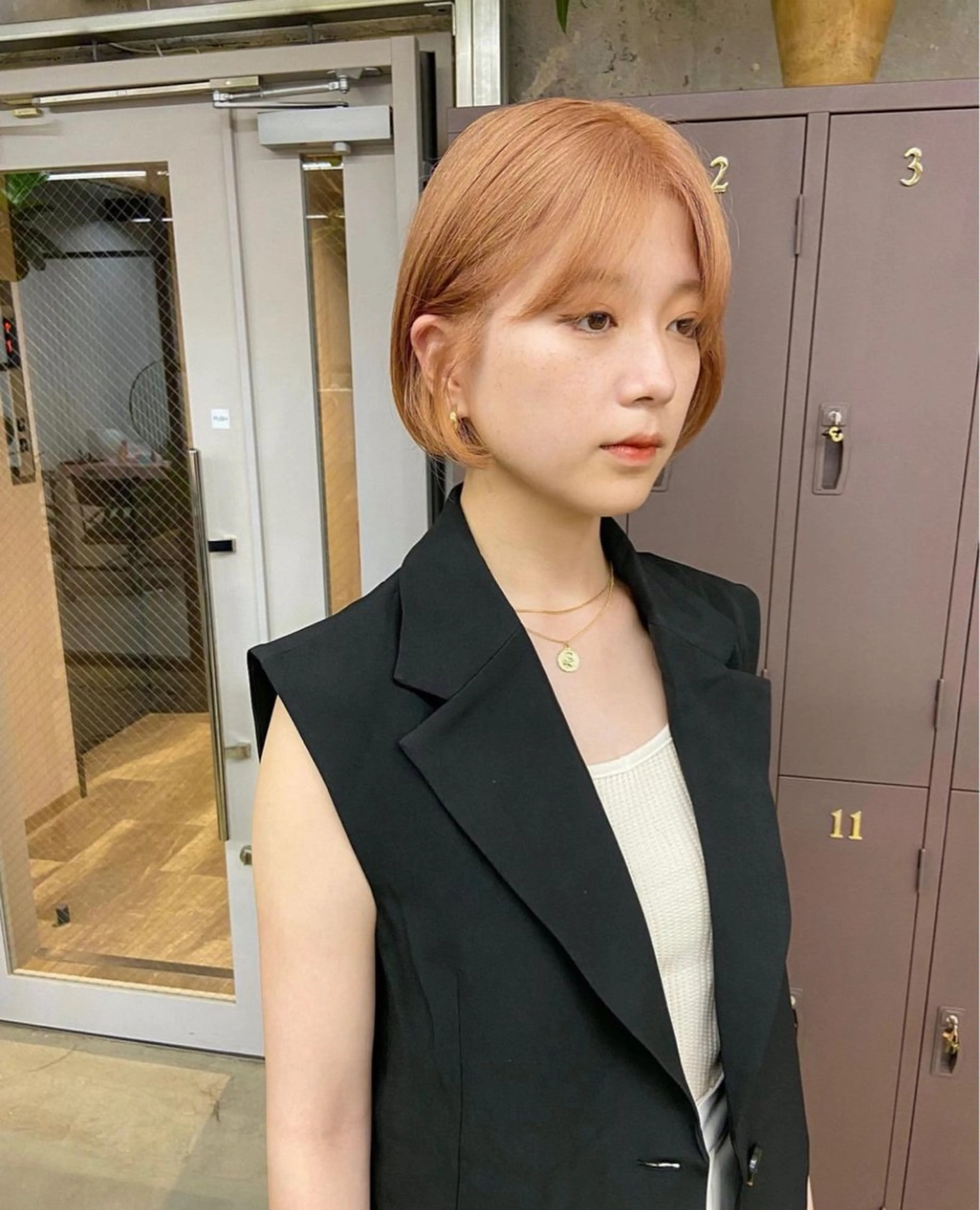 ミディアム ヘアカラー トリートメント 暖色カラー/オリーブ /ミニボブ/白柳美空のヘアスタイル