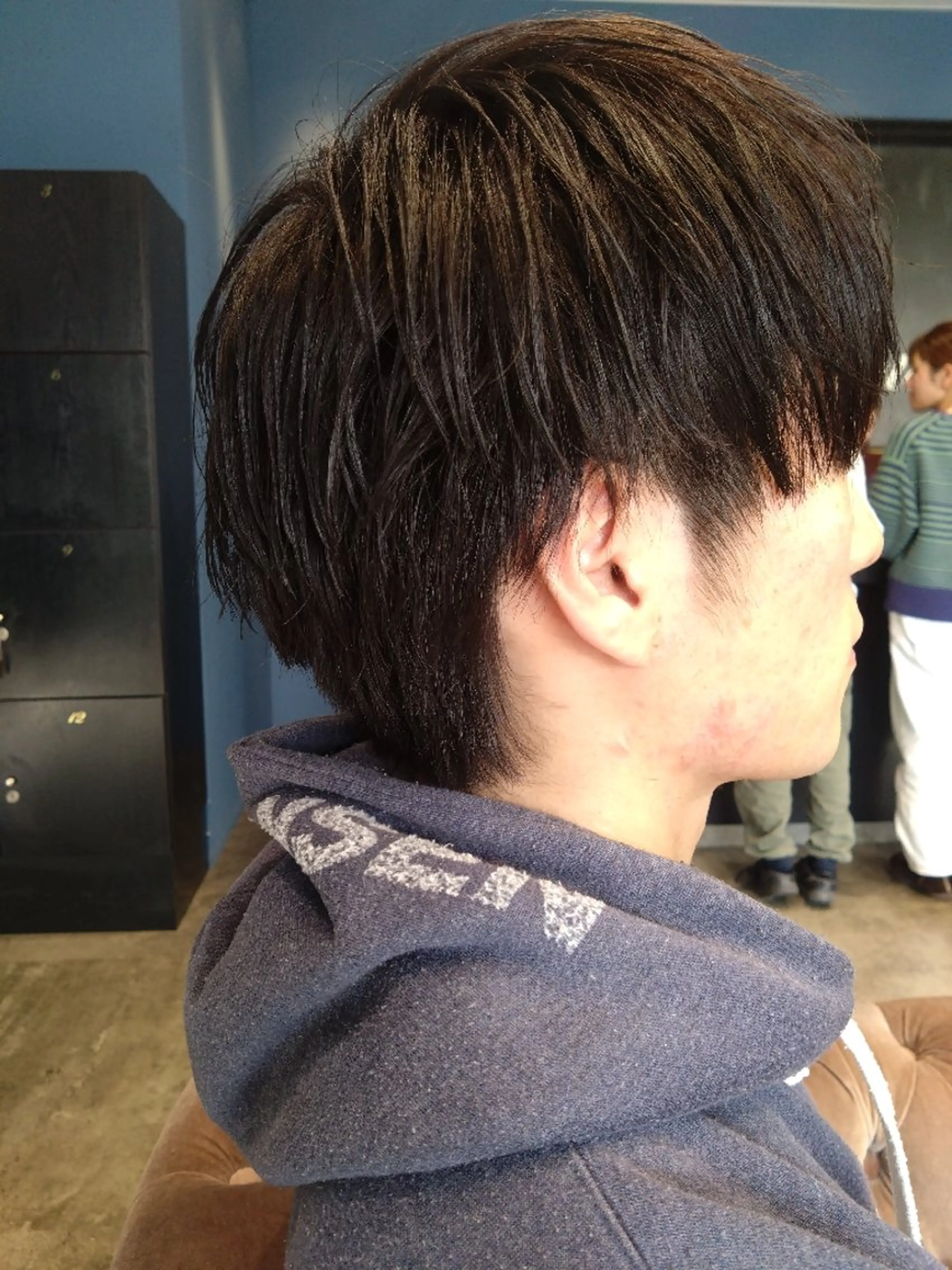 ミディアム メンズ マッシュ 刈り上げ 婦中町／4月限定無料 カットメニューありのヘアスタイル