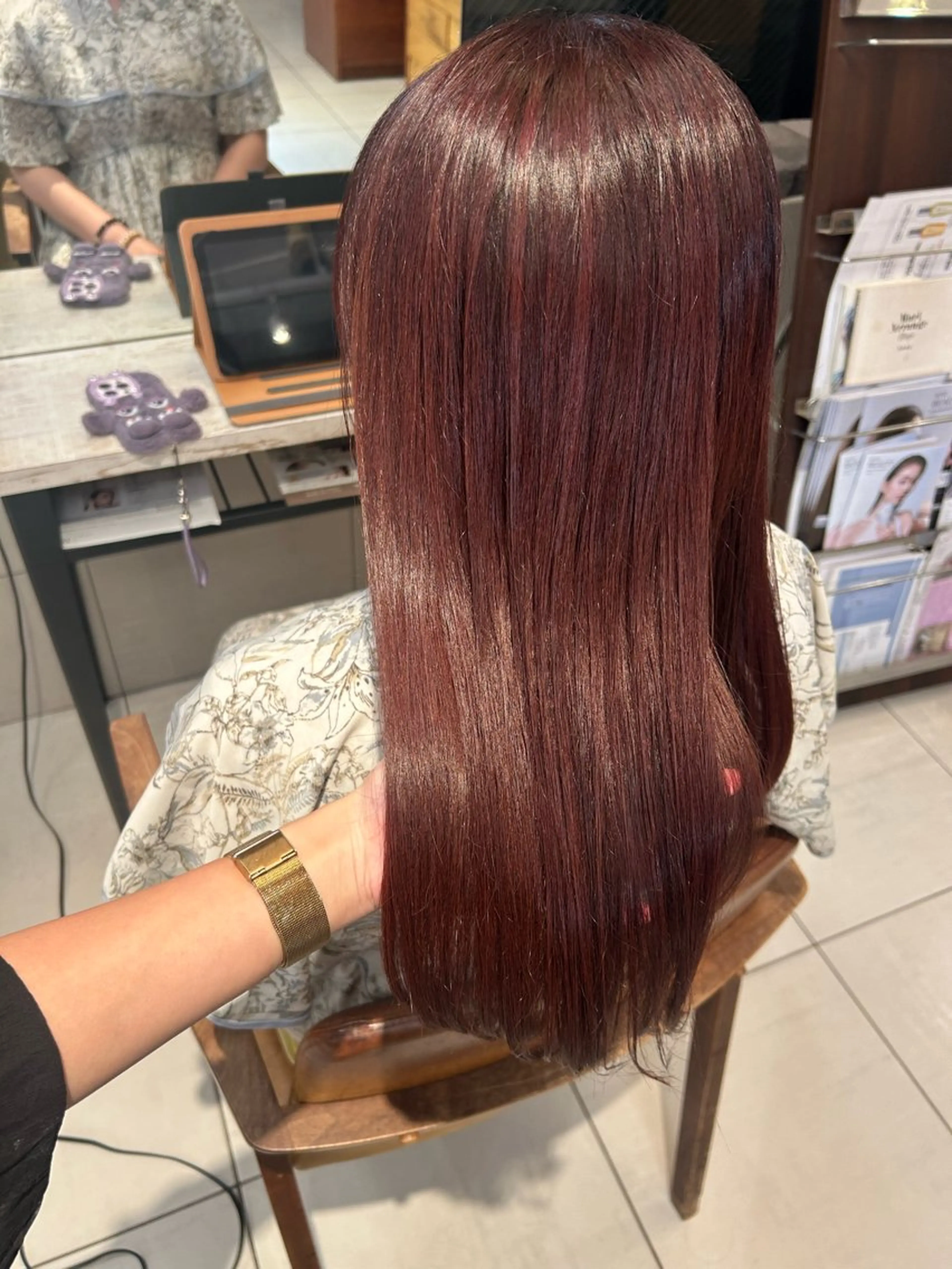 セミロング カラー ブリーチ ブリーチなしカラー レッドカラー カット ヘアカラー トリートメント 袴着付け予約受付中/ 渡辺奈緒のその他イメージ