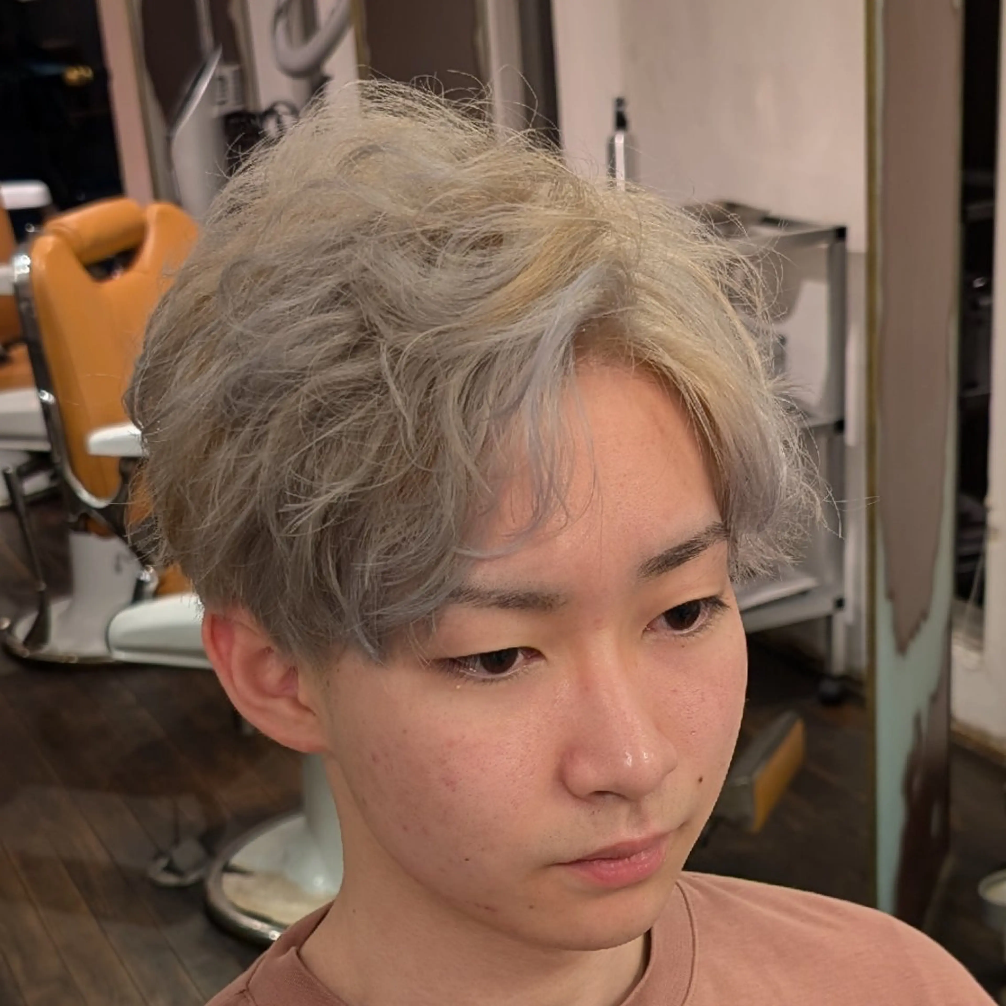 ショート カラー カット ヘアカラー 今井 杏星 【フェー ド/セット/パーマ】のヘアスタイル