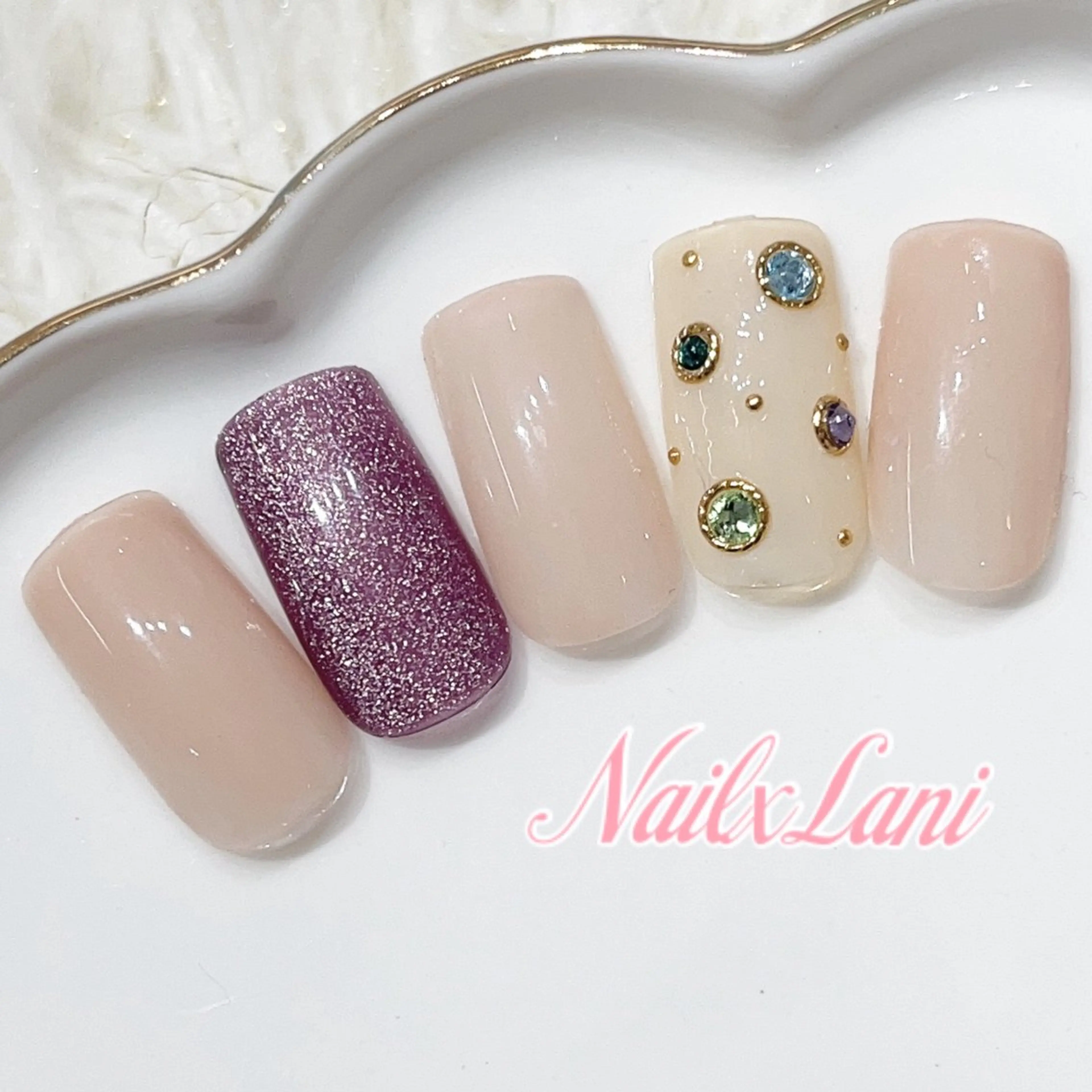 ネイル ジェルネイル ゴージャス マグネットネイル ストーンネイル 練馬駅近ネイルラニ 不細工爪90分で美爪のネイルデザイン