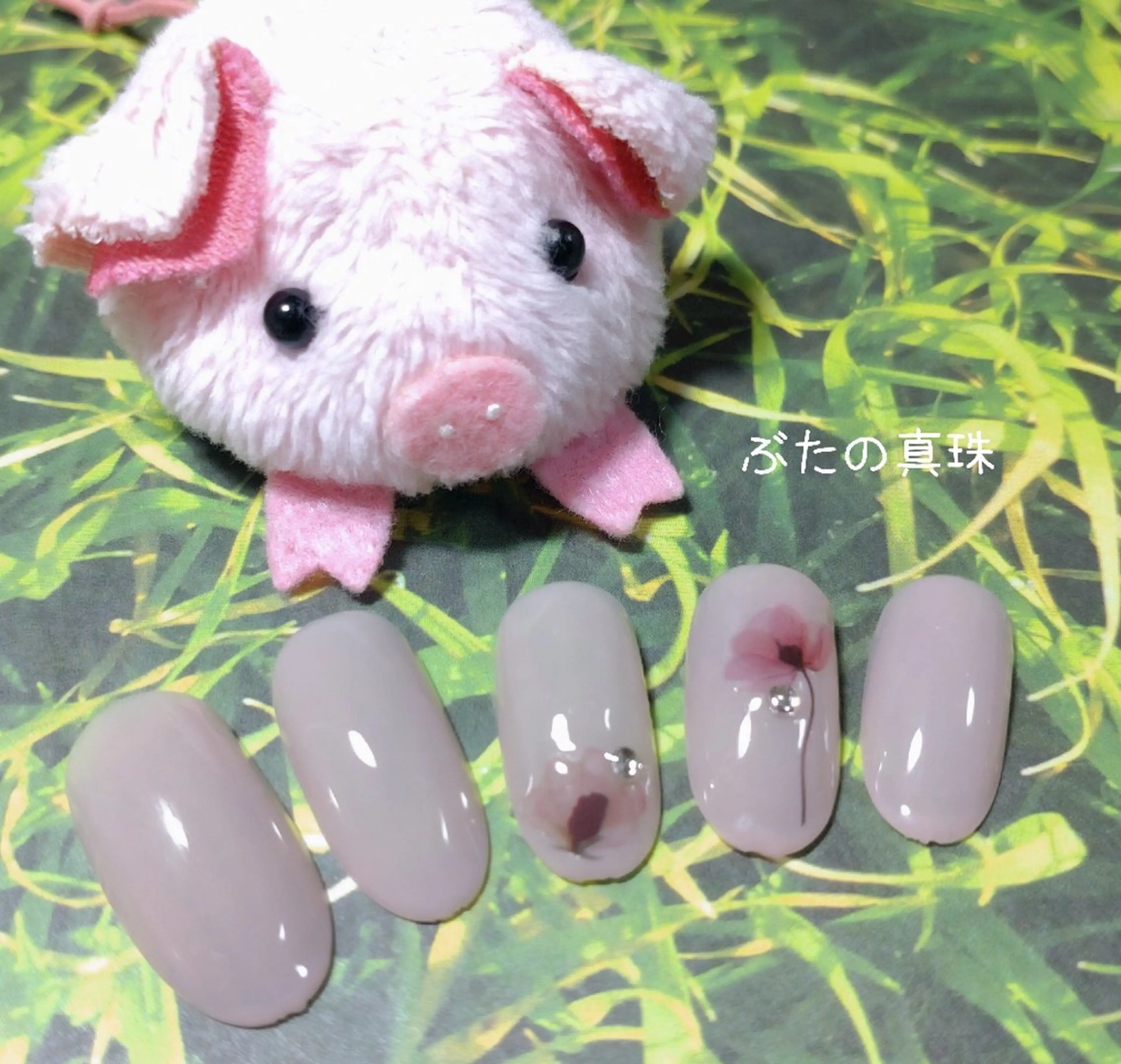 ネイル ハンドネイル 林 珠里のネイルデザイン