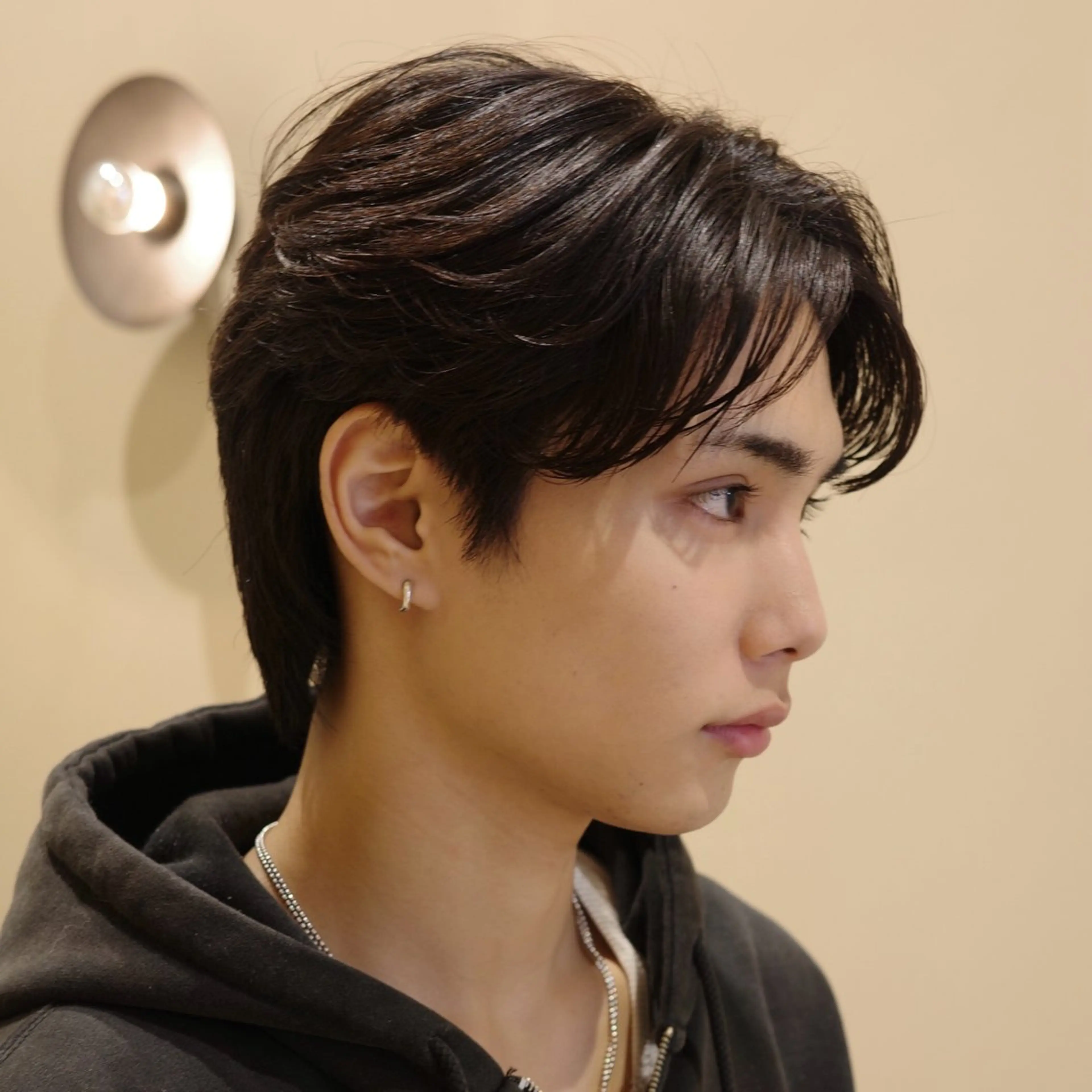 メンズ 韓国ヘア/髪質改善/ レイヤー/ブラウンのヘアスタイル