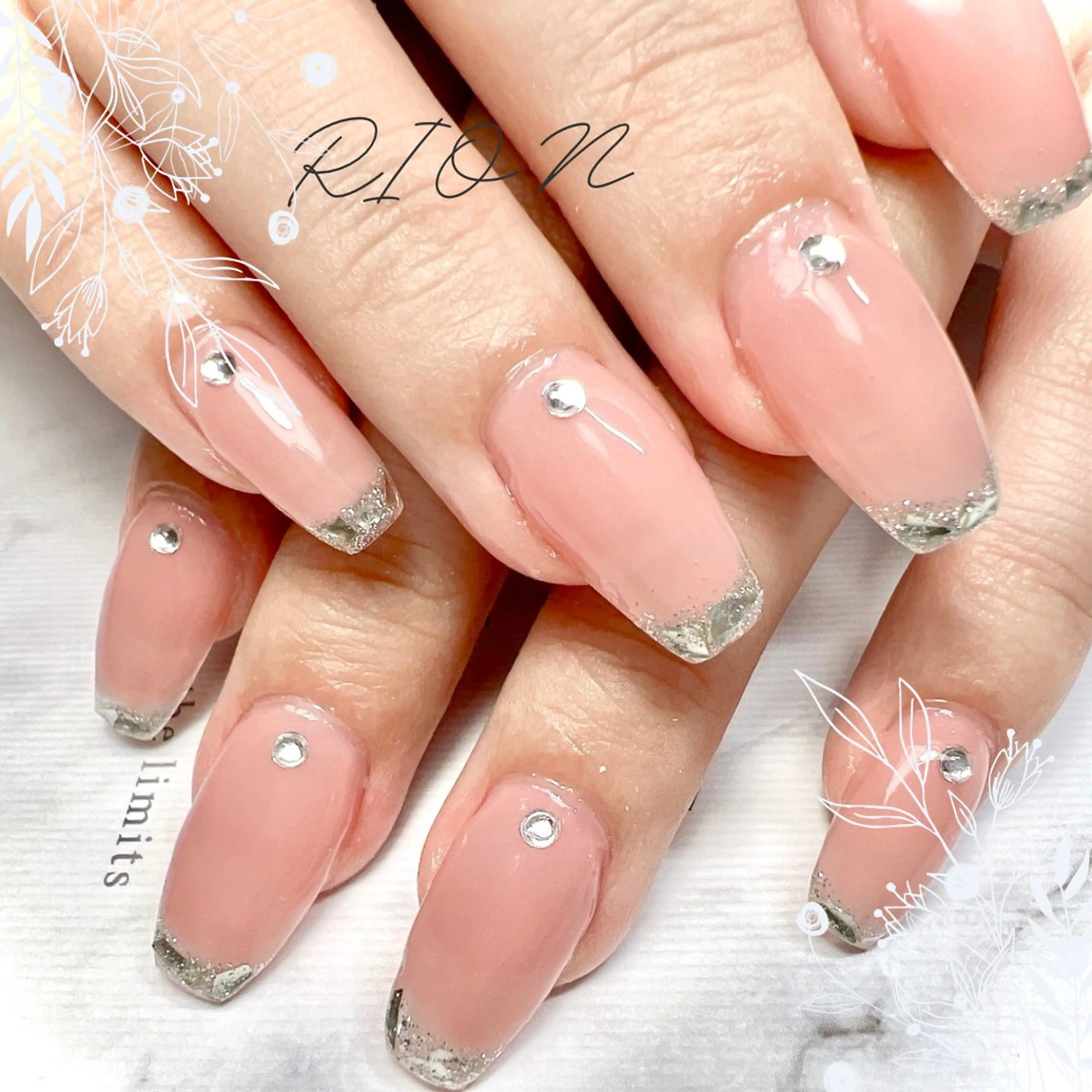 ネイル 長さ出し ネイルチップ 加藤 恵のネイルデザイン