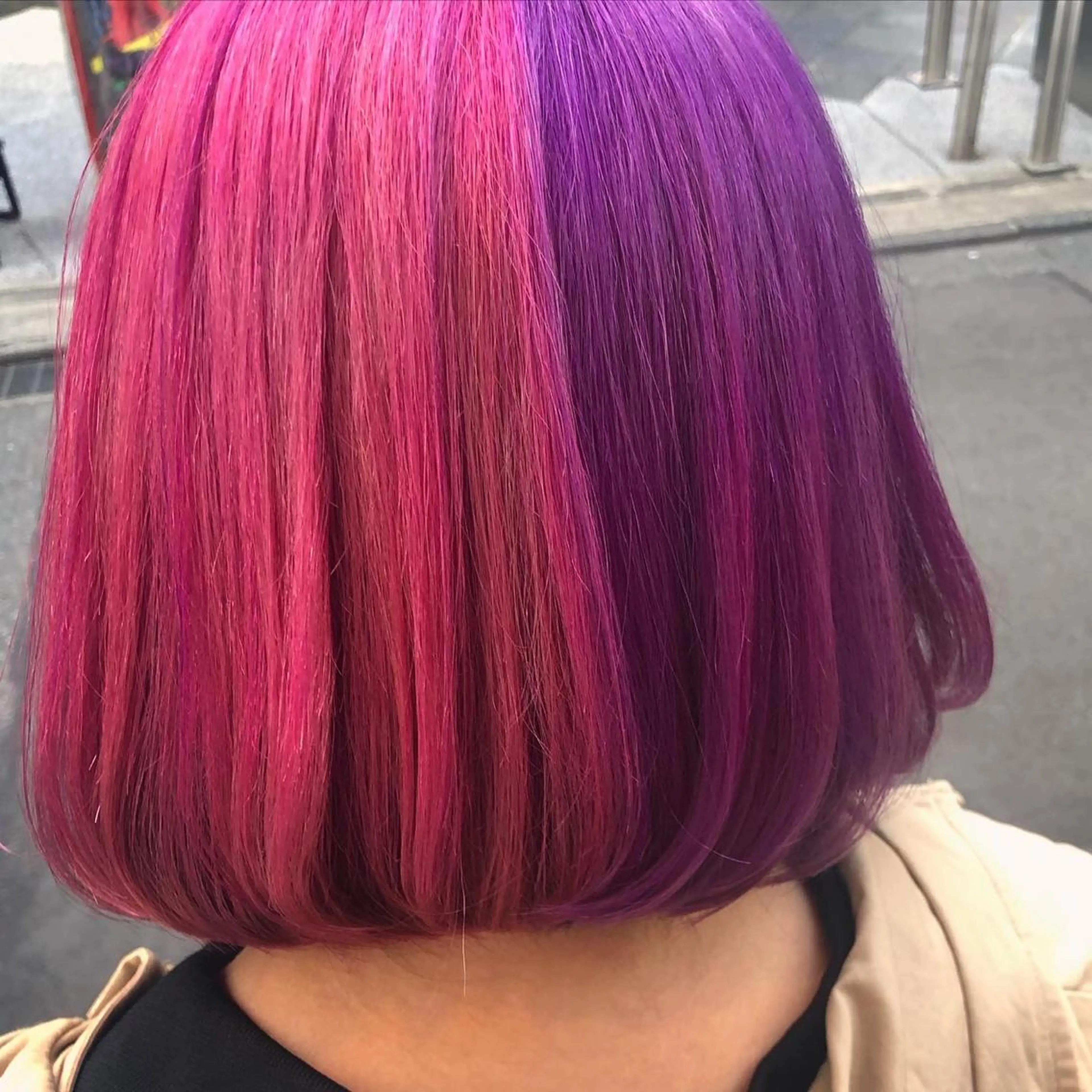 ショート カラー ショートボブ ボブレイヤー アッシュ バレイヤージュ ミストバング カット ヘアカラー トリートメント 原宿サロン代表 デザインカラー伊藤卓のヘアスタイル