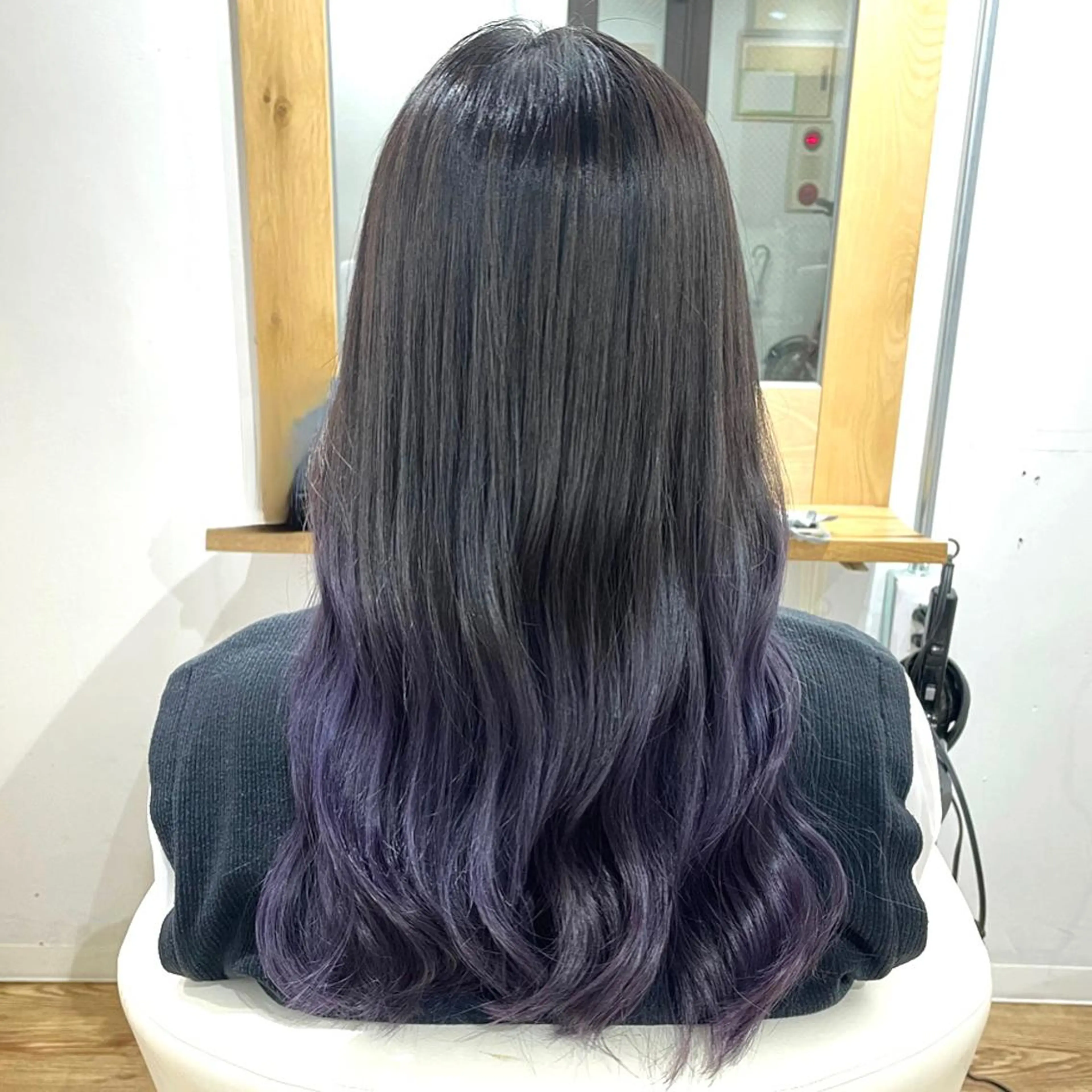 ロング カラー グラデーションカラー パープルカラー 髪質改善サロンulu hair 　MAOのヘアスタイル