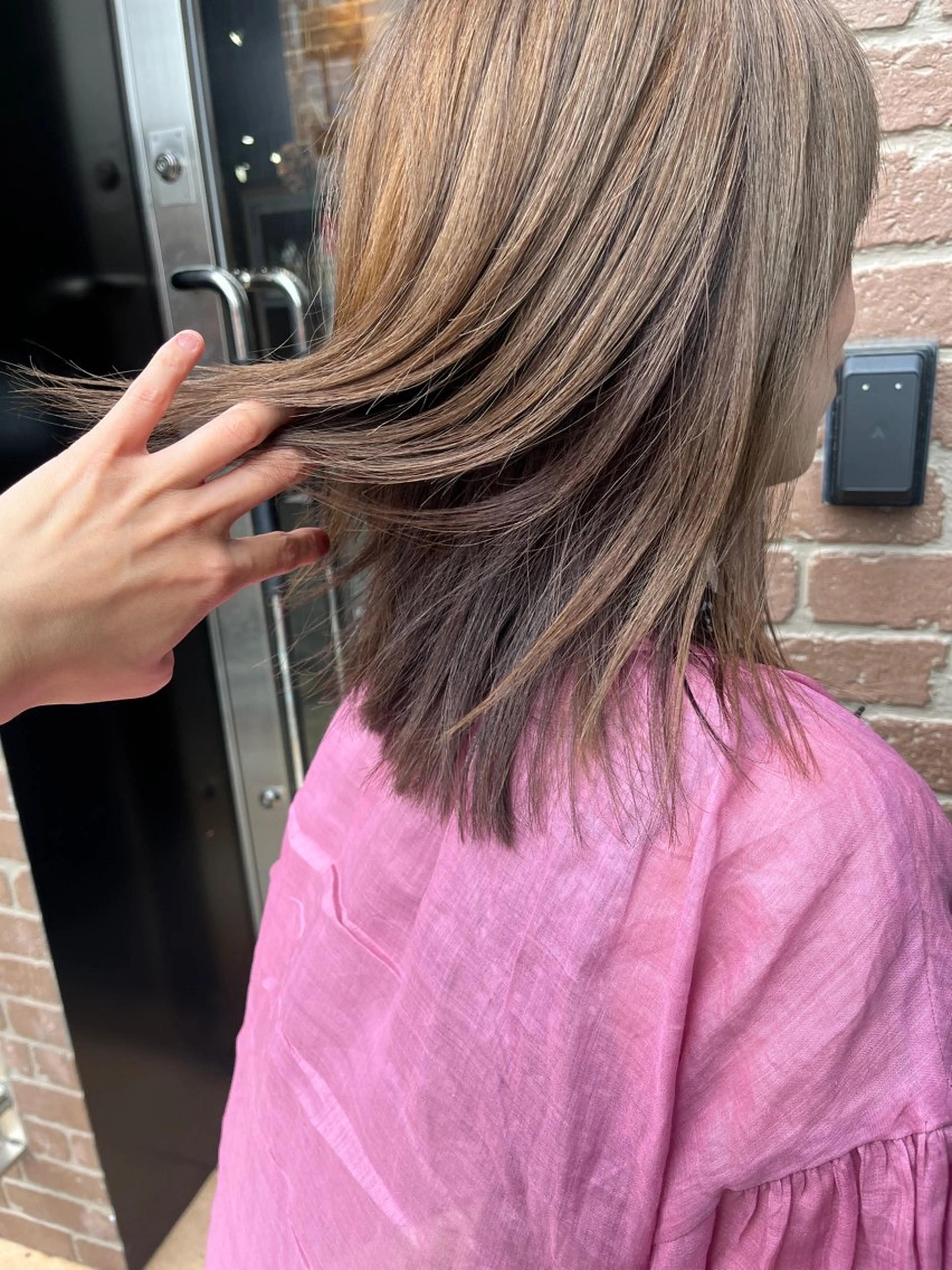 ミディアム カラー 久木原 ゆりのヘアスタイル