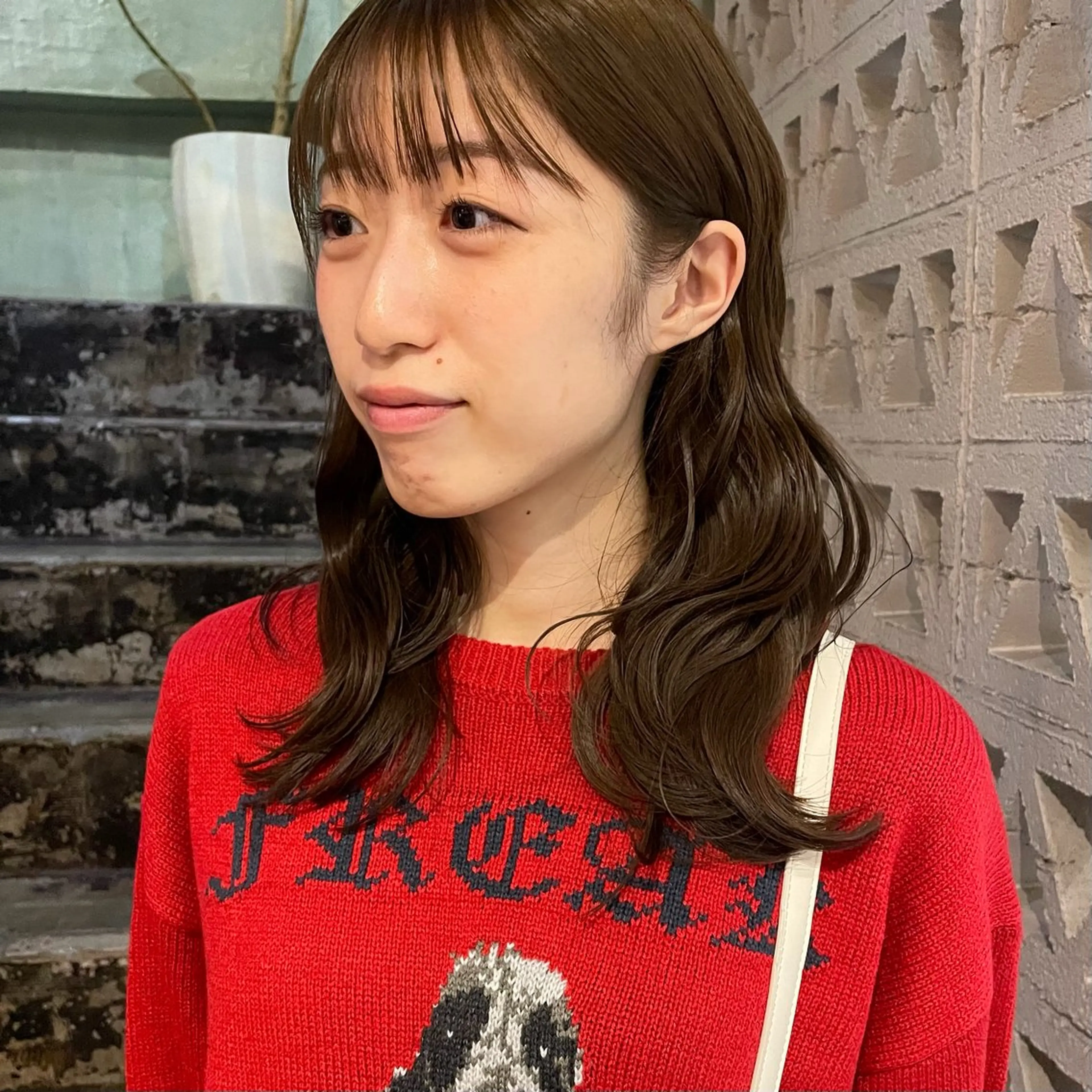 ミディアム カラー カット ヘアカラー トリートメント 石坂 日果梨のヘアスタイル