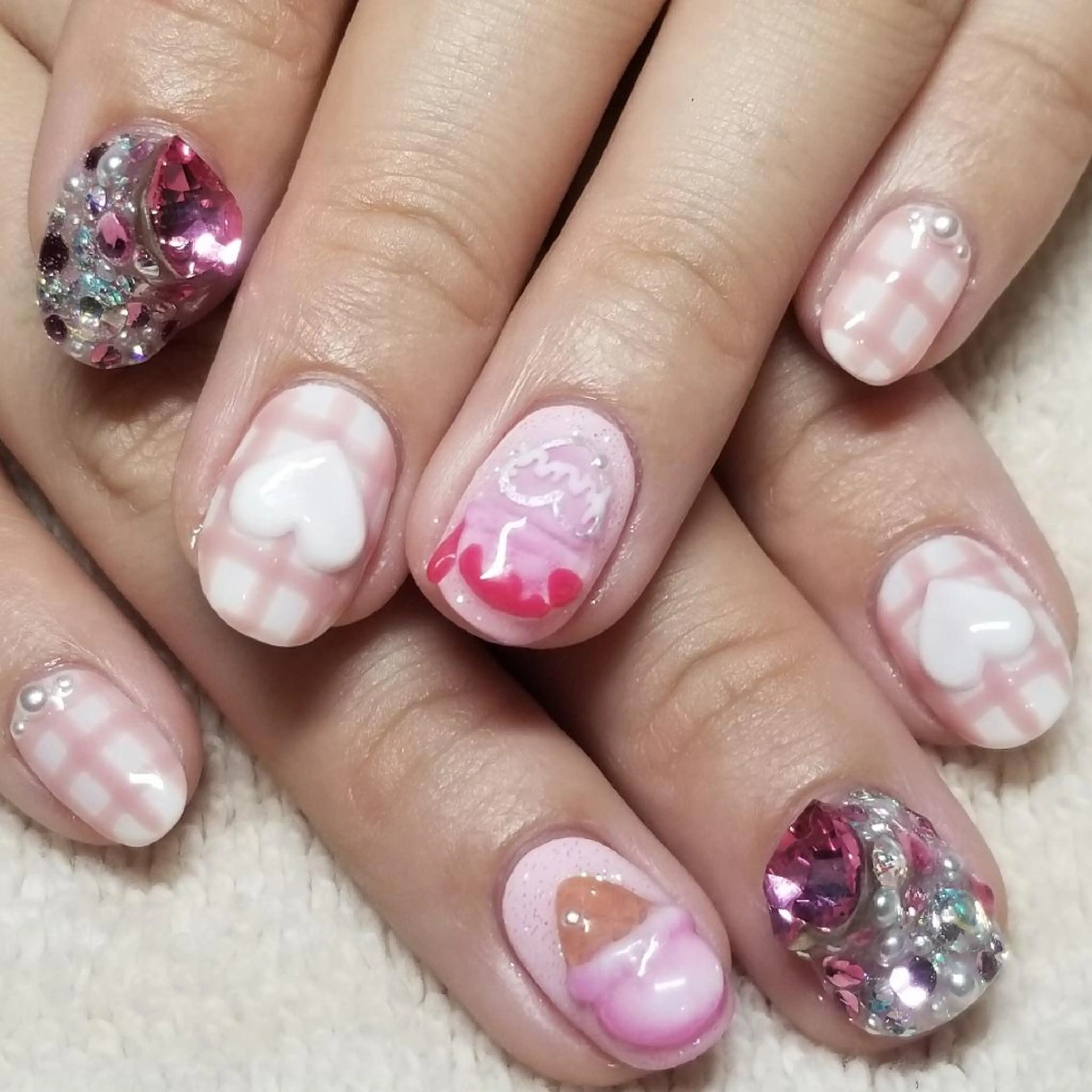 ネイル ハート ハンドネイル よしだ ひろきのネイルデザイン