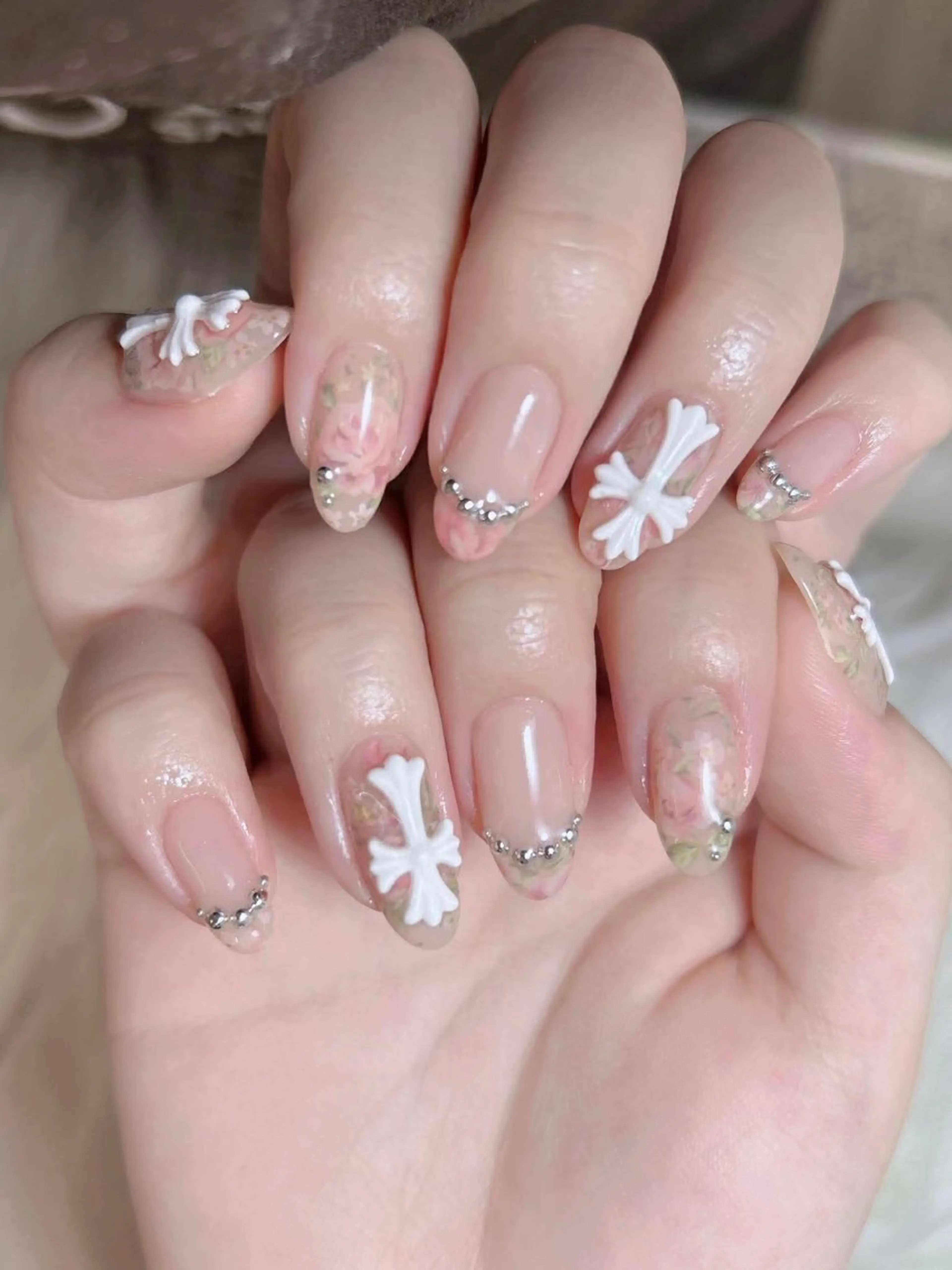 ネイル オーロラネイル チークネイル 長さ出し フレンチネイル 韓国ネイル ハンドネイル Lumi Shinokuboのネイルデザイン