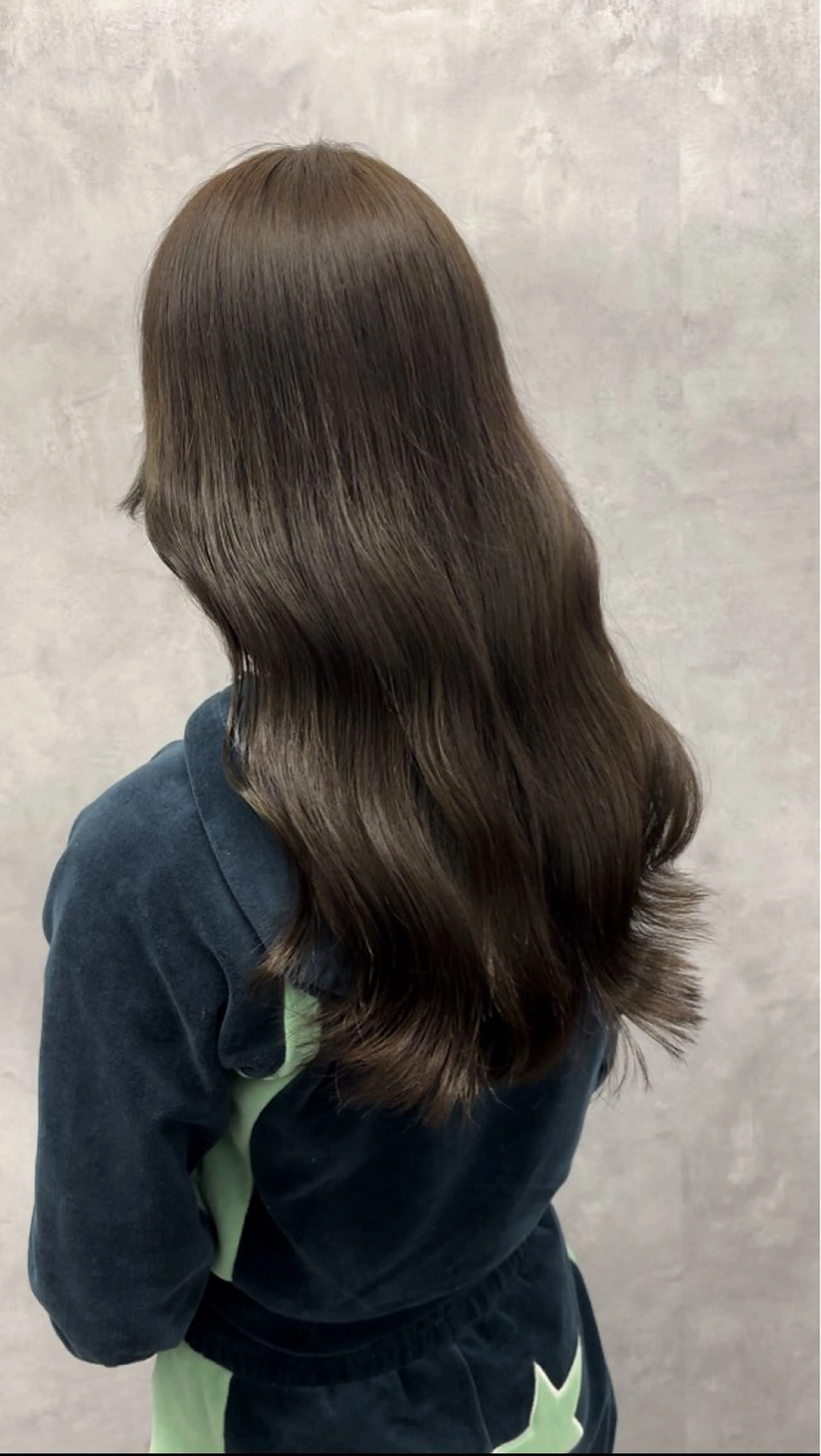 ミディアム カット ヘアカラー トリートメント NUMBER 天王寺YUYAのヘアスタイル